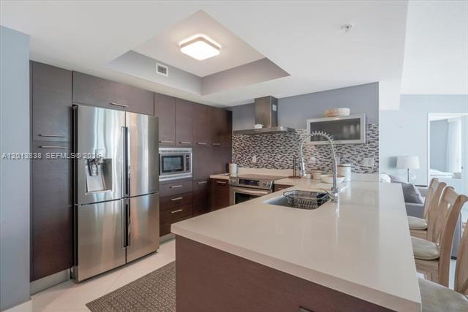 Sunny Isles Beach Condo: 250 Sunny Isles Blvd #3-902