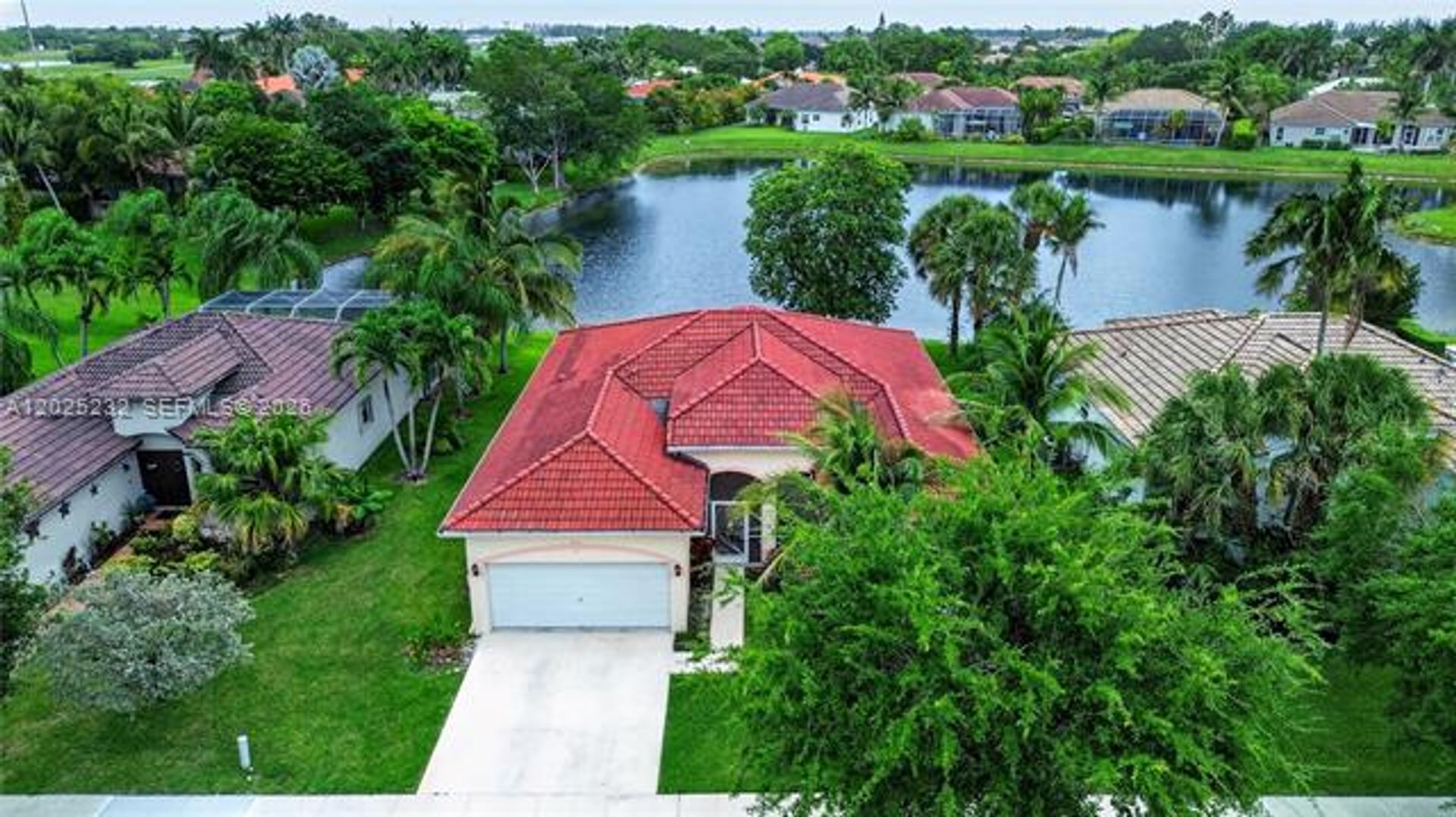 Homestead House: 2655 Dunwoodie Pl