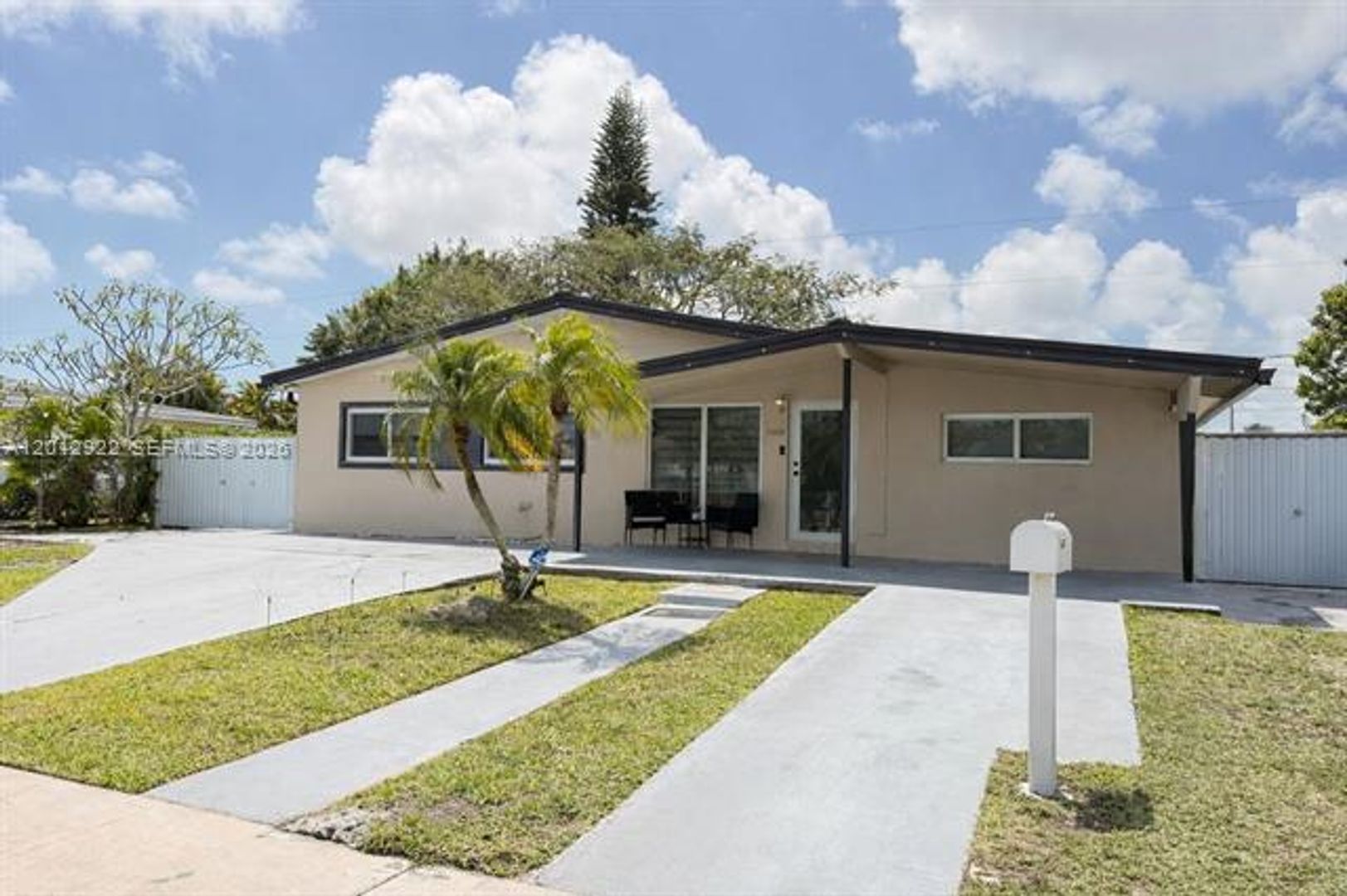 Miami House: 11950 SW 187th Ter #0
