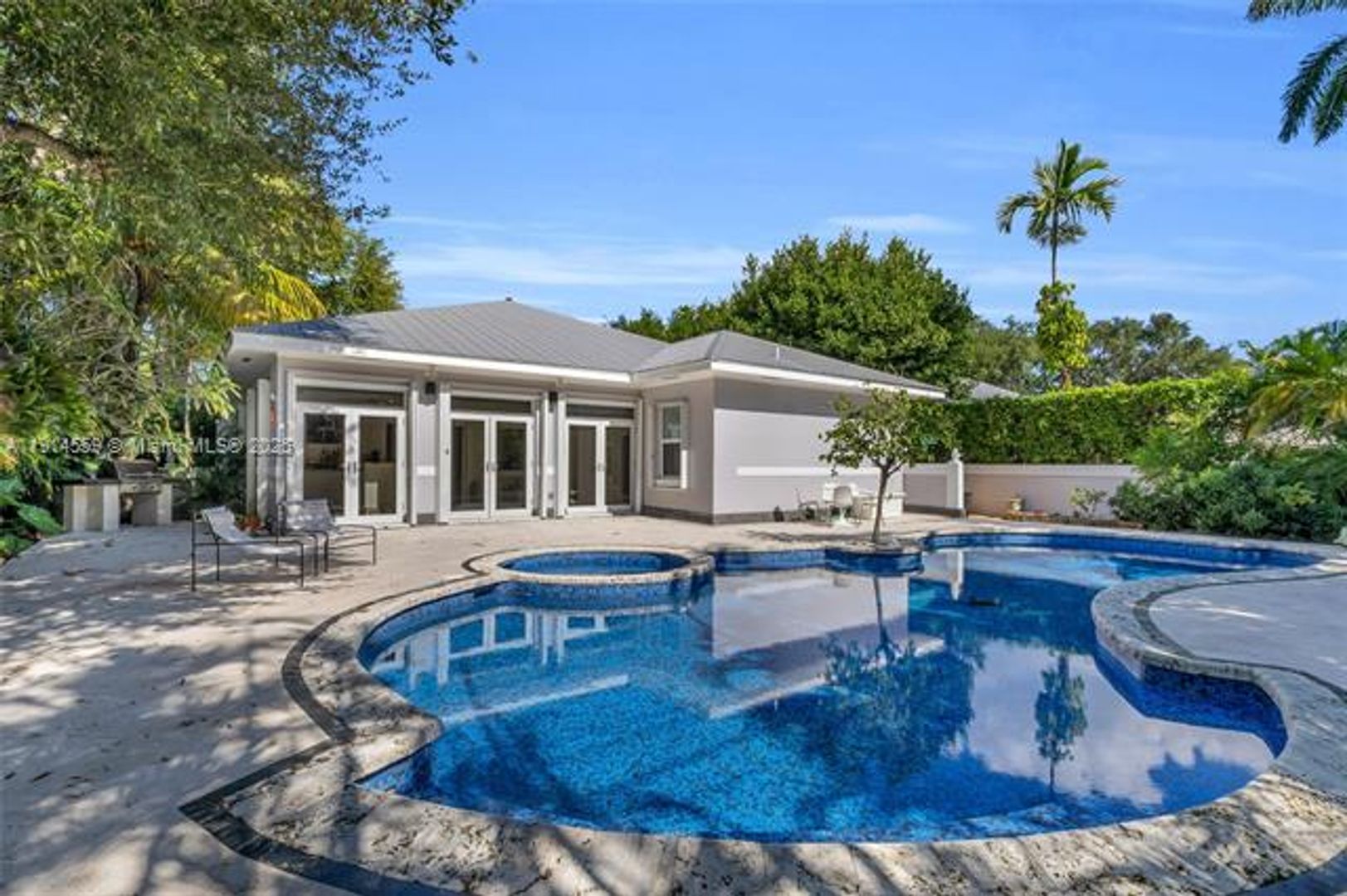 SOUTH MIAMI House: 5794 SW 76th Ter #0