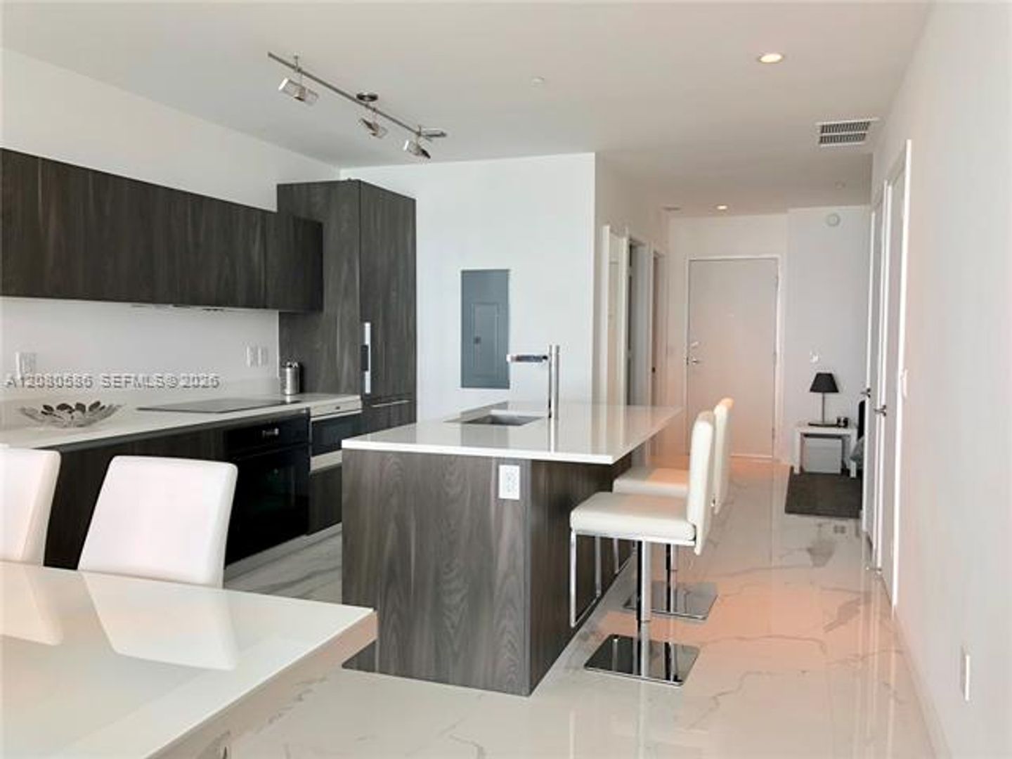 Miami Condo: 480 NE 31st St cu-2806