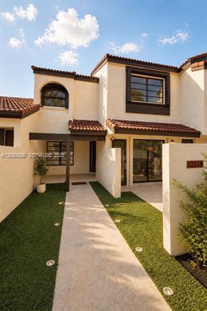 Miami Townhome: 12344 SW 94th Ln