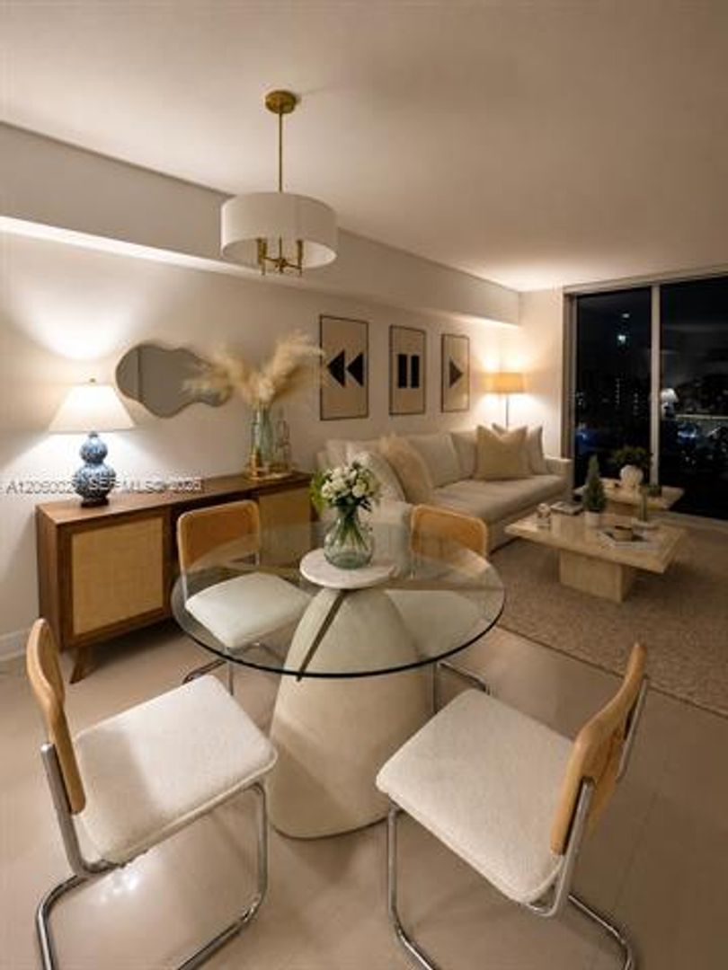 Miami Condo: 185 SW 7th St cu-2503