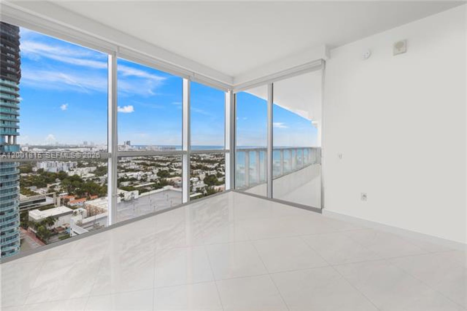MIAMI BEACH Apartment: 450 Alton Rd # 2704