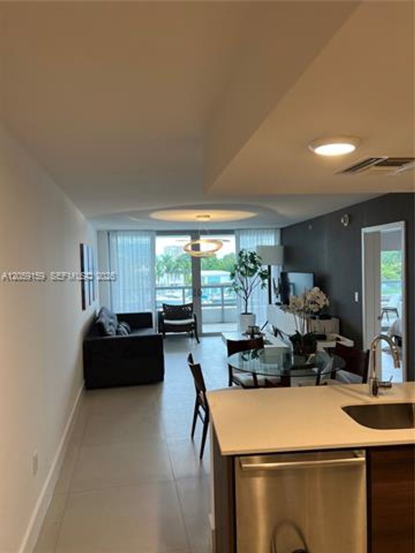 Bay Harbor Islands Condo: 9261 E Bay Harbor Dr cu-503
