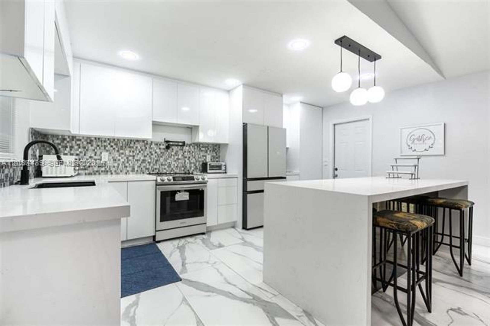 Miami Gardens House: 18525 NW 39th Ave # 18525