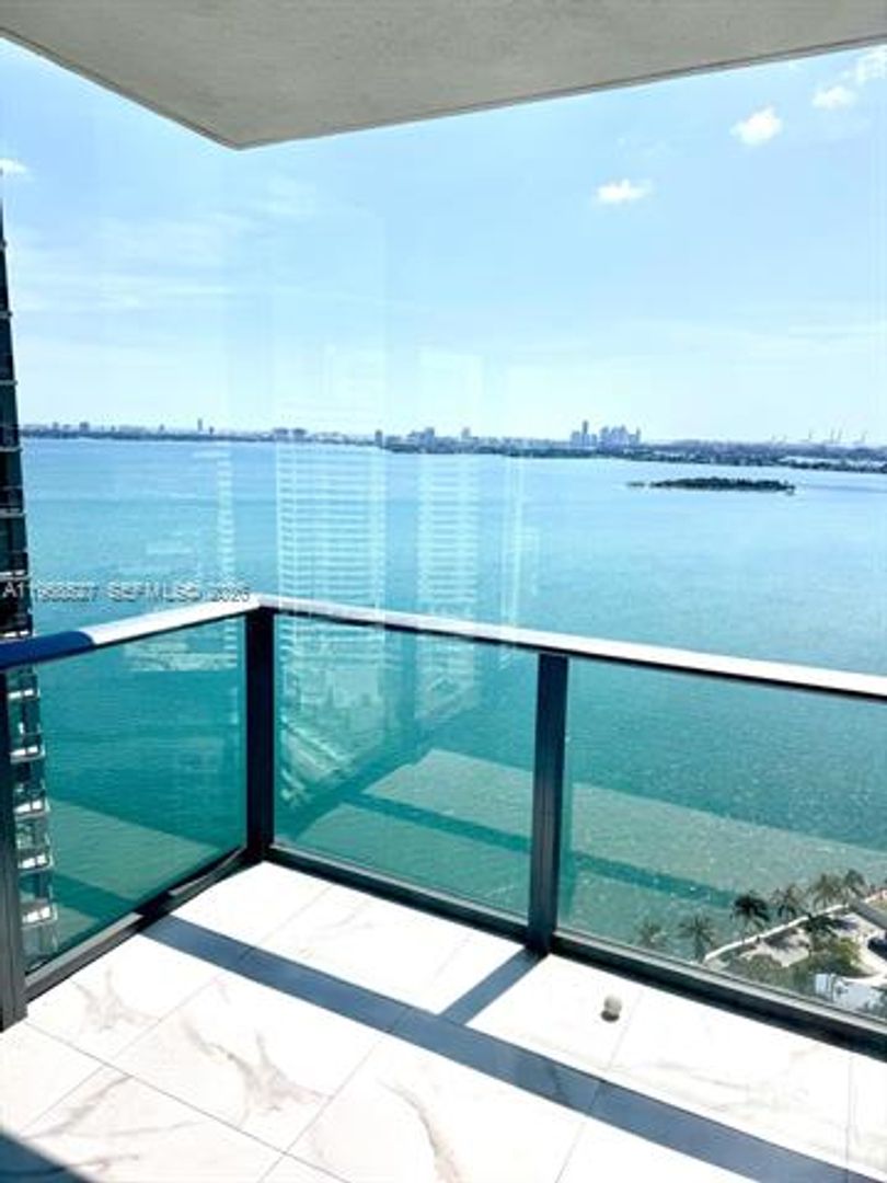 MIAMI Apartment: 650 NE 32nd St unit 2507
