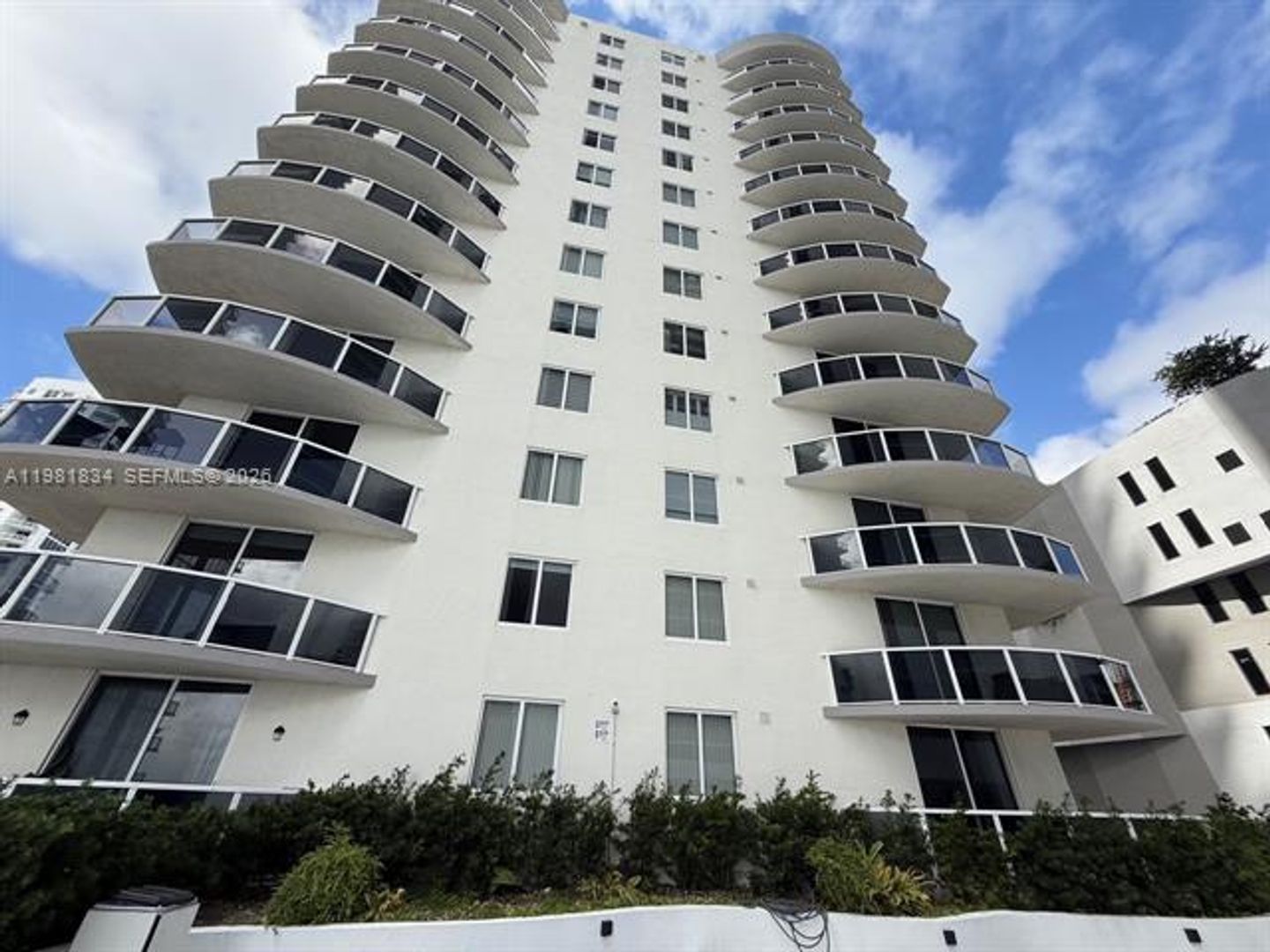 MIAMI Apartment: 601 NE 23rd St # 605