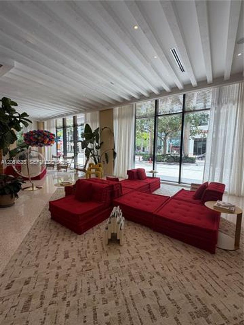 Miami Condo: 90 NE 32nd St cu-1012