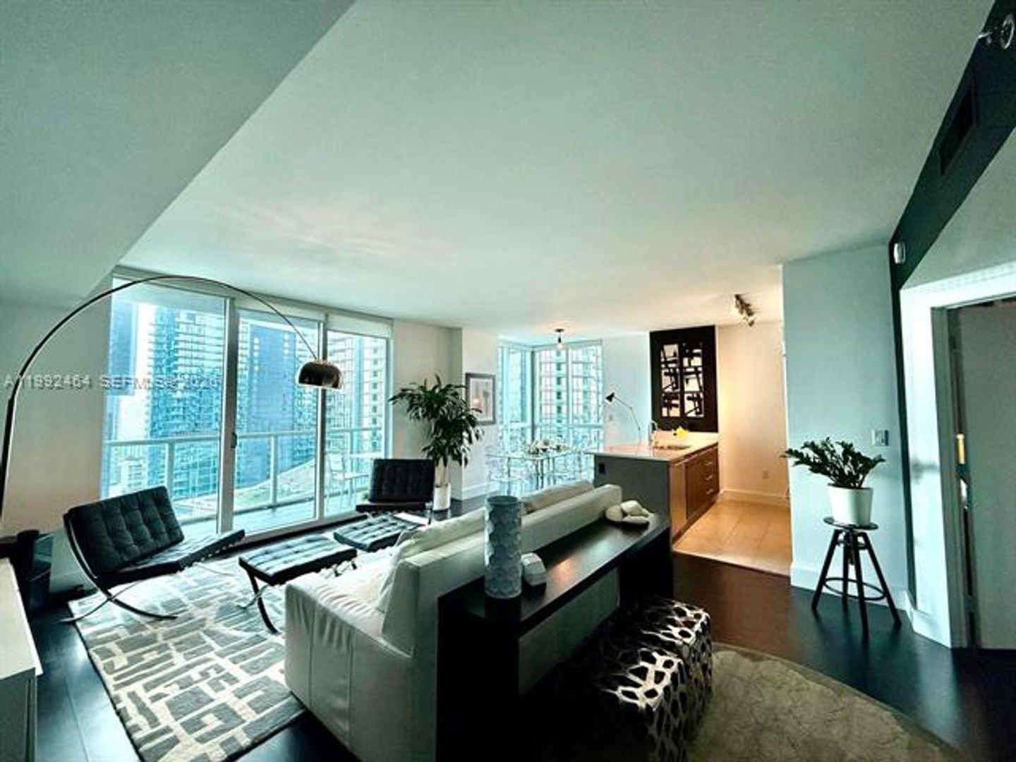 MIAMI Apartment: 55 SE 6th St # 3302