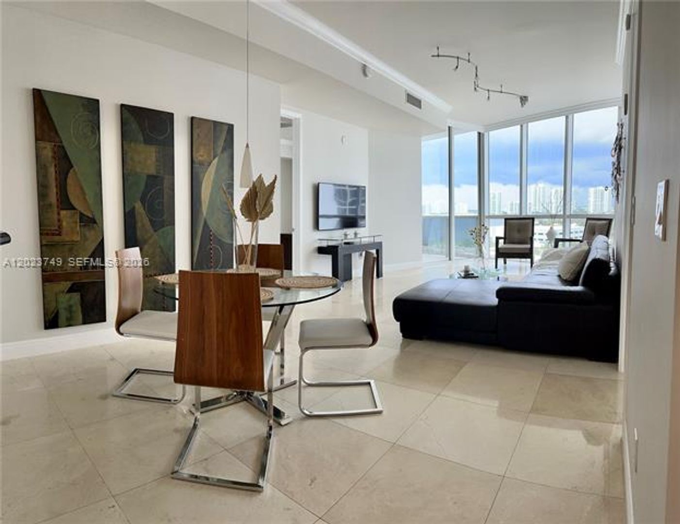 Sunny Isles Beach Condo: 18101 Collins Ave # 1108