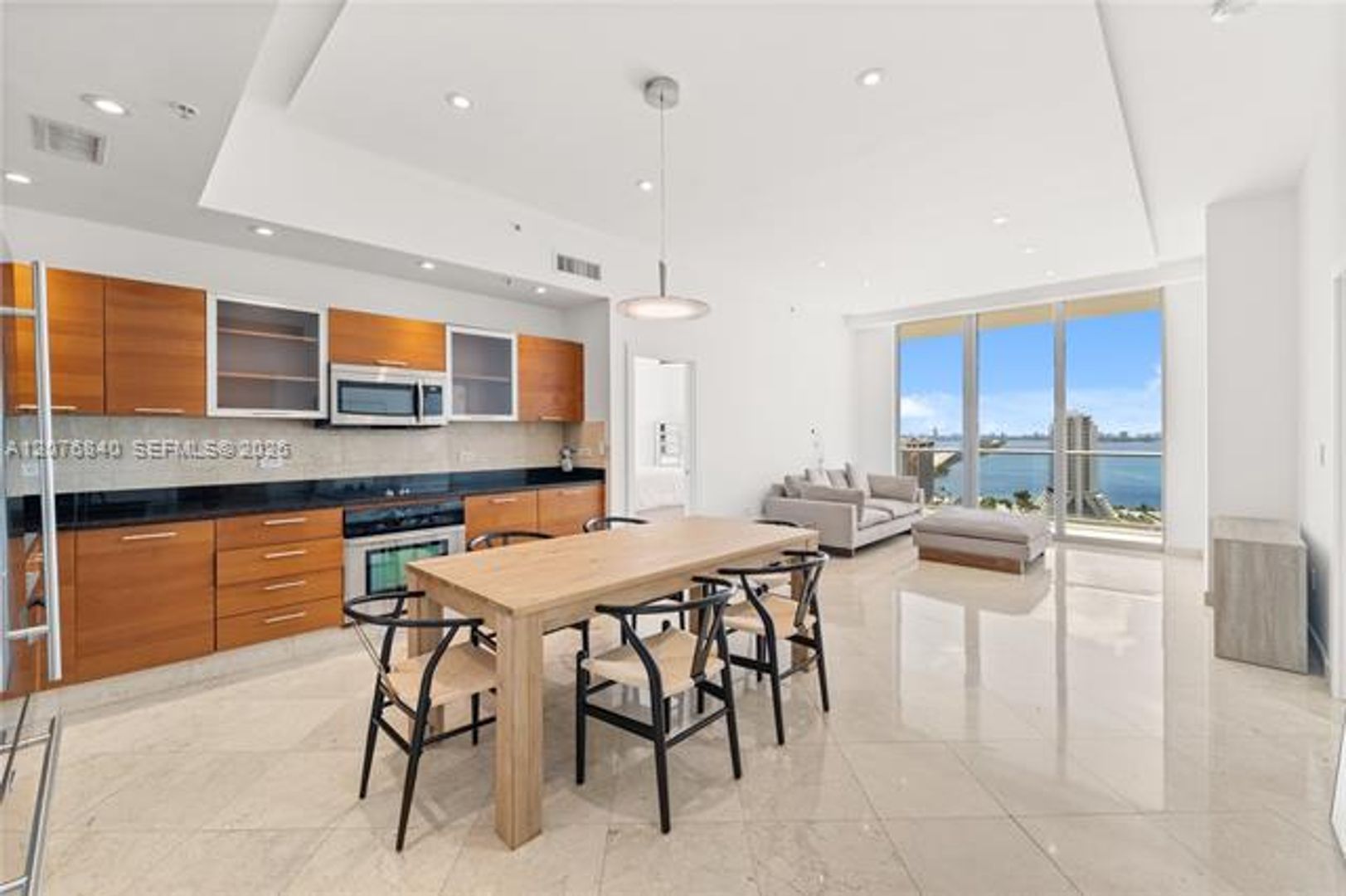 Miami Condo: 3470 E Coast Ave cu-H2210