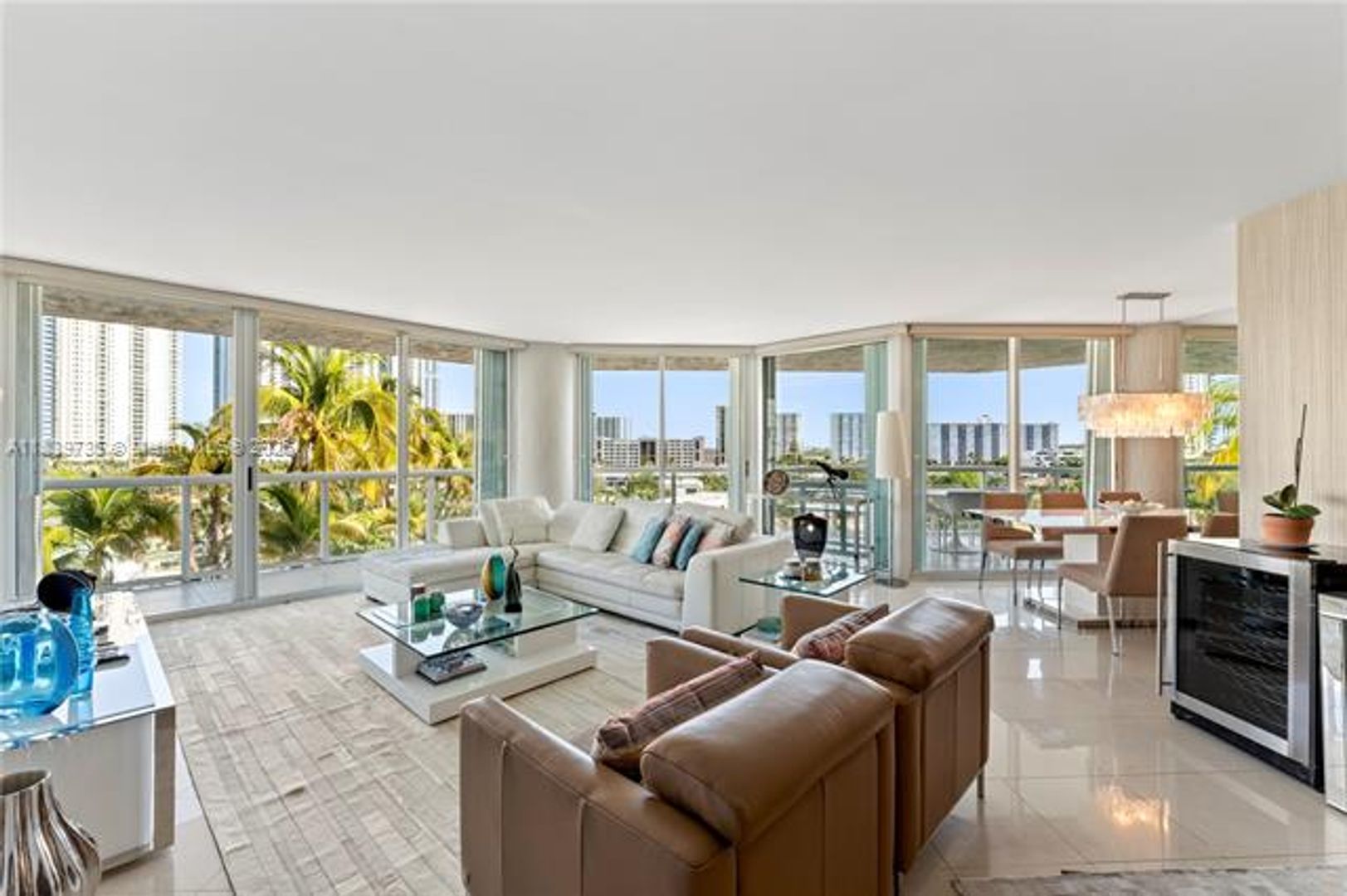 SUNNY ISLES BEACH Apartment: 16500 Collins Ave appt 653