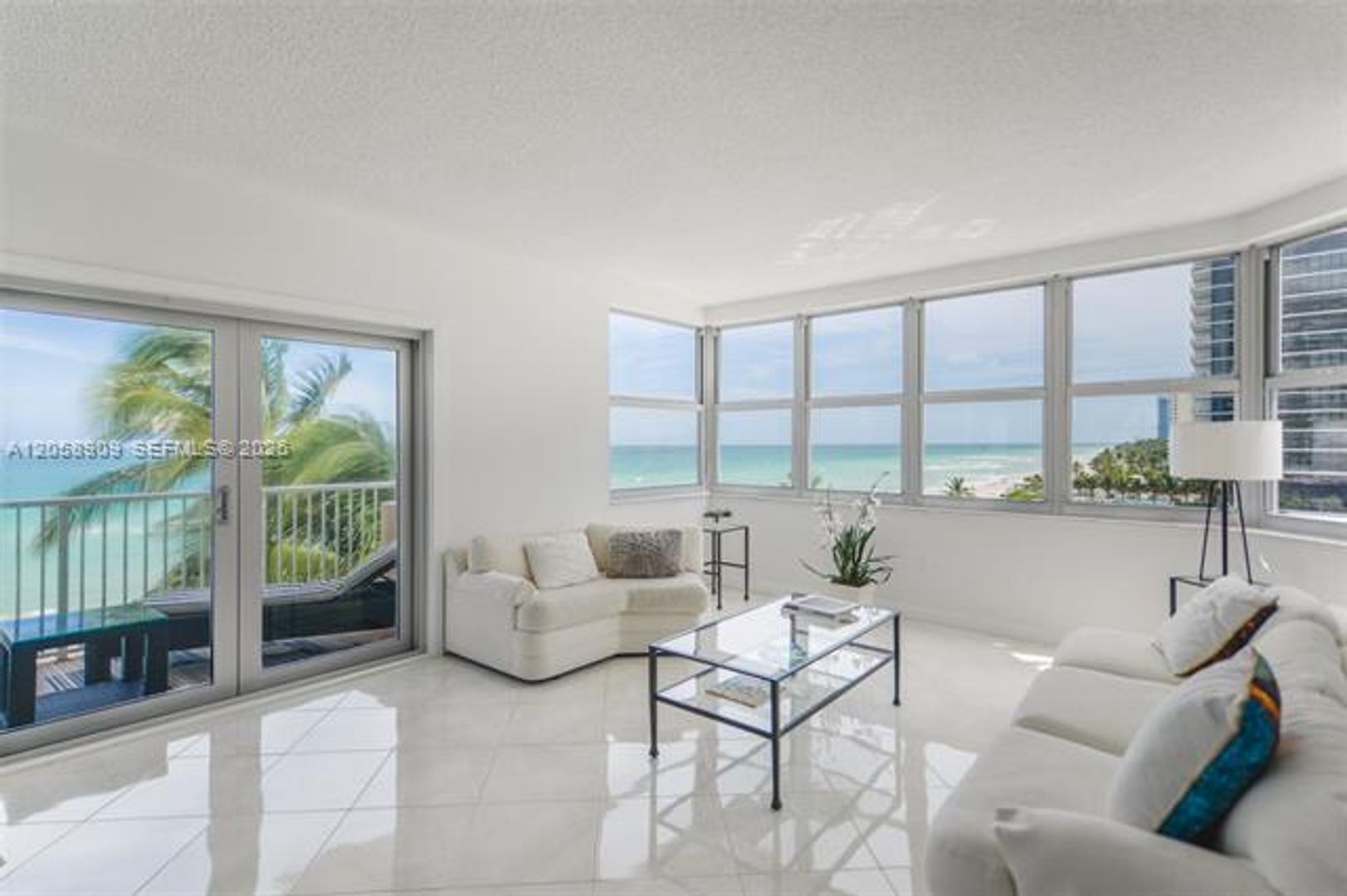 Hallandale Beach Condo: 1950 S Ocean Dr cu-5Q