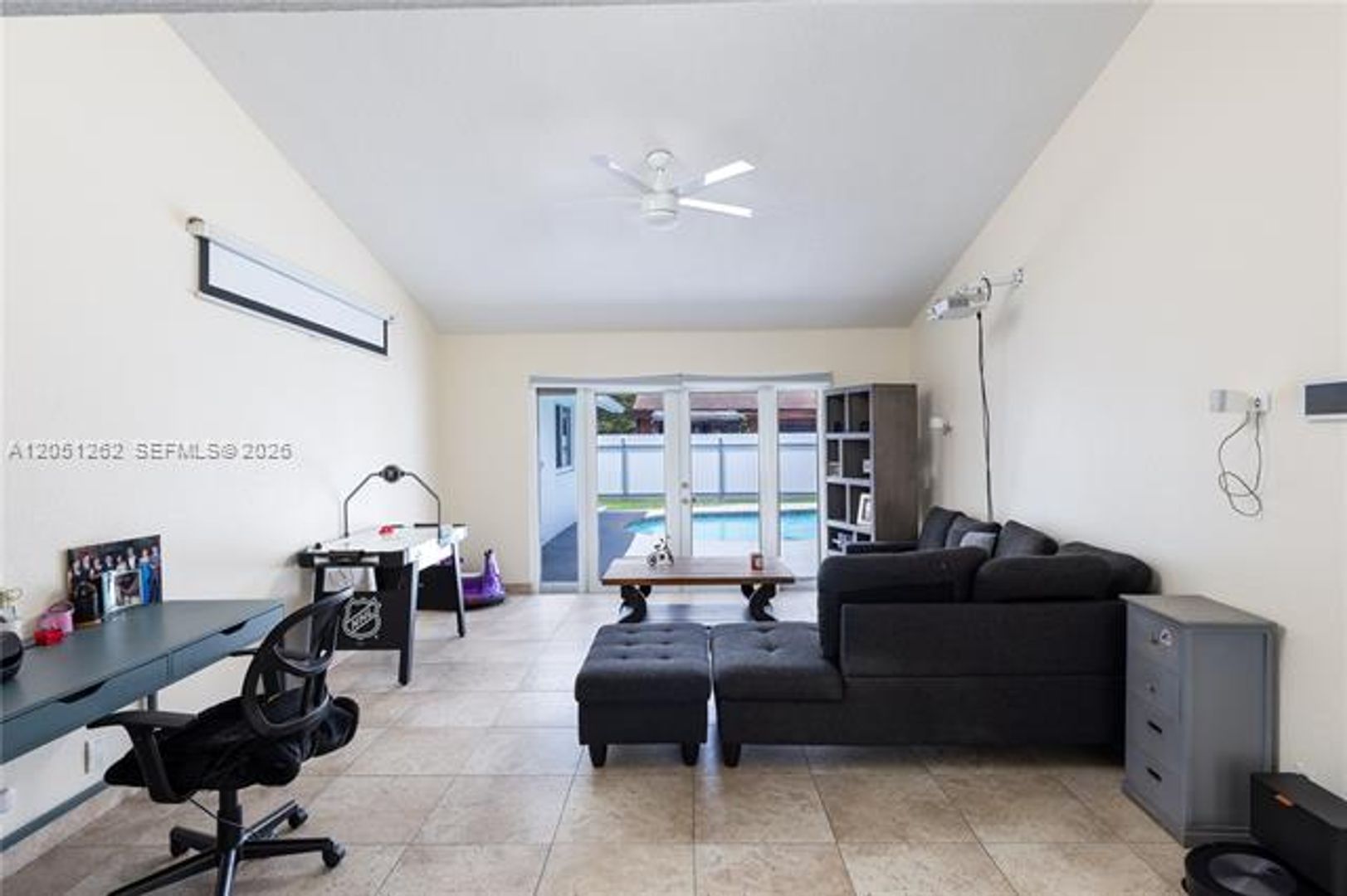 Pembroke Pines House: 2400 NW 103rd Ave # 2400