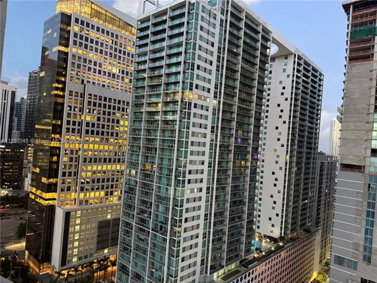 MIAMI Apartment: 485 Brickell Ave unit 2606