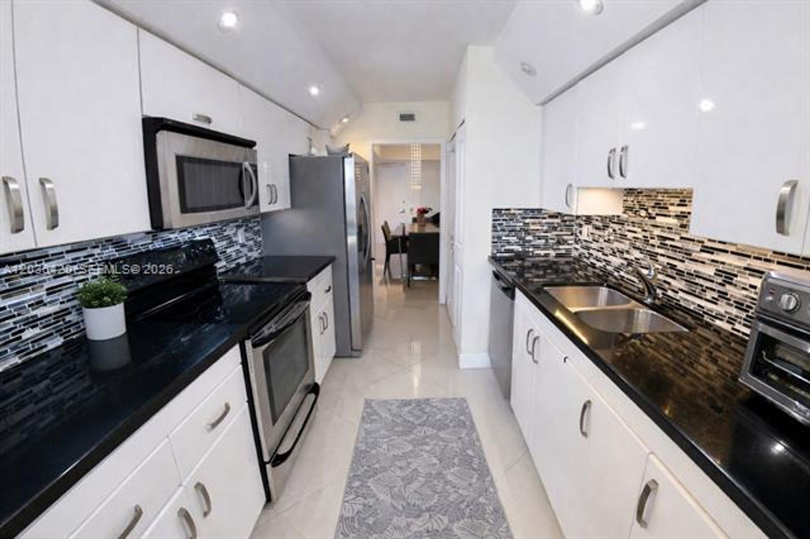 Aventura Condo: 19707 Turnberry Way cu-20G