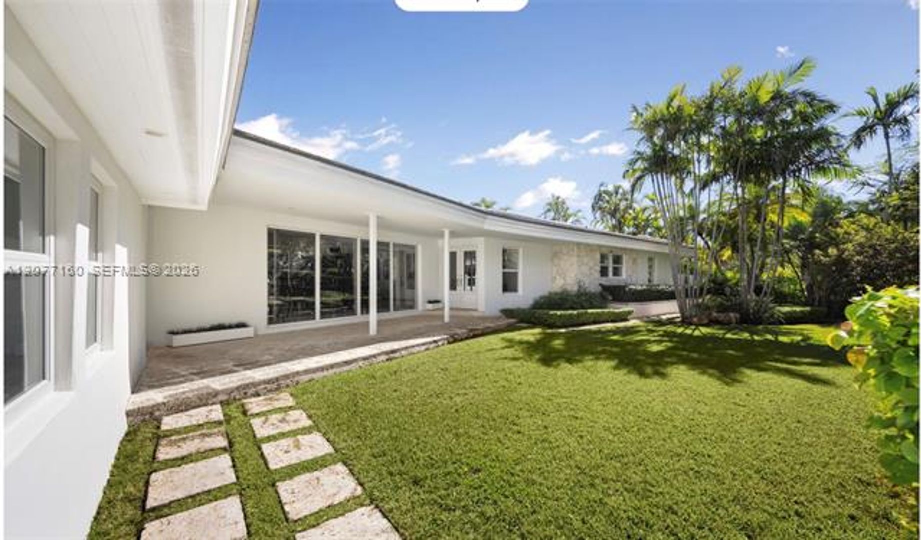 Key Biscayne House: 335 Harbor Dr