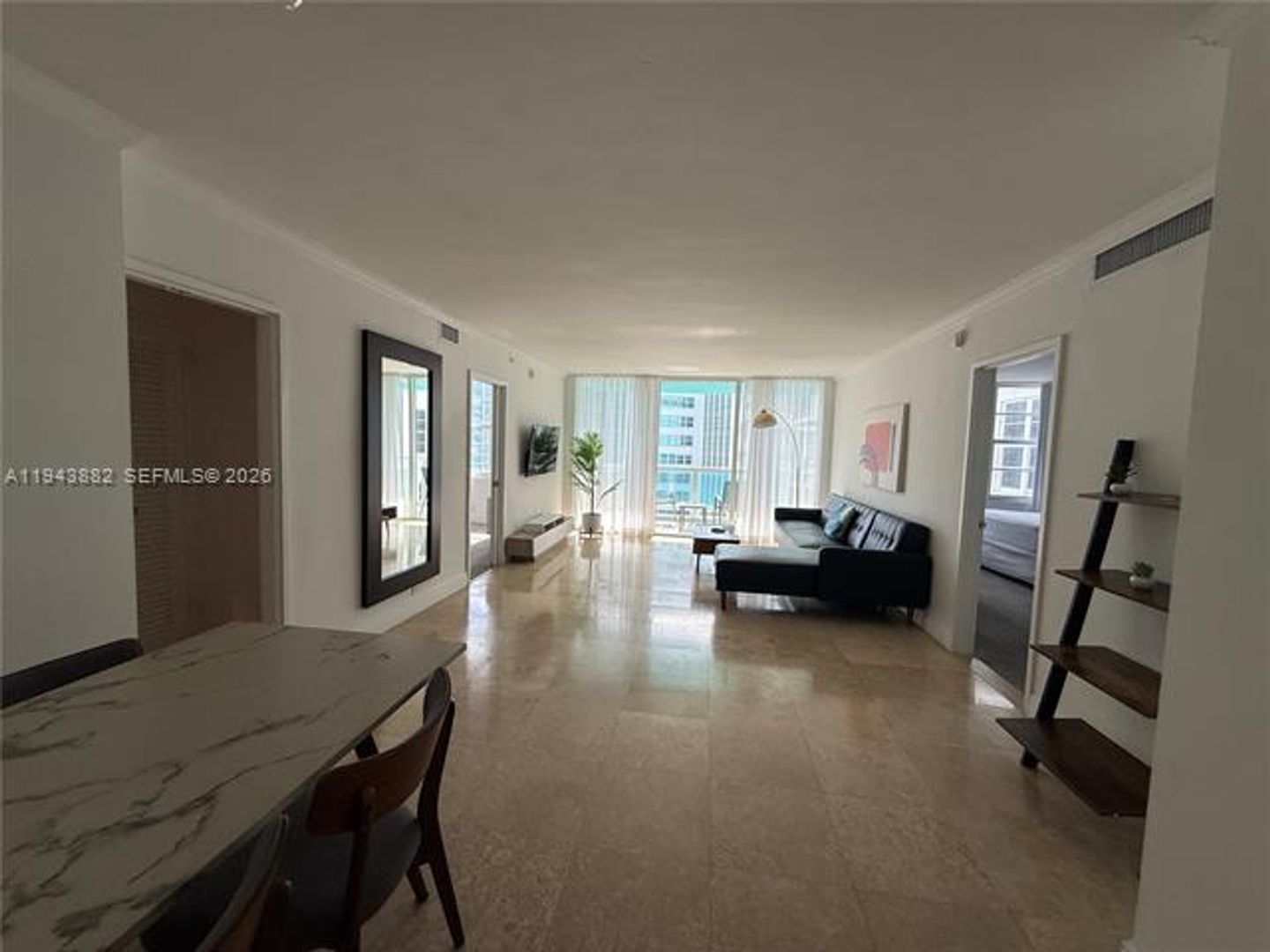 MIAMI BEACH Apartment: 5101 Collins Ave appt 12K