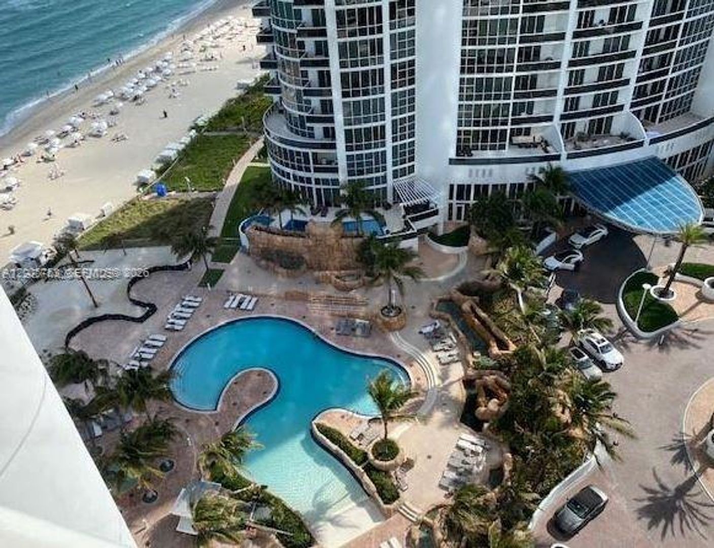 SUNNY ISLES BEACH Apartment: 18201 Collins Ave # 2003
