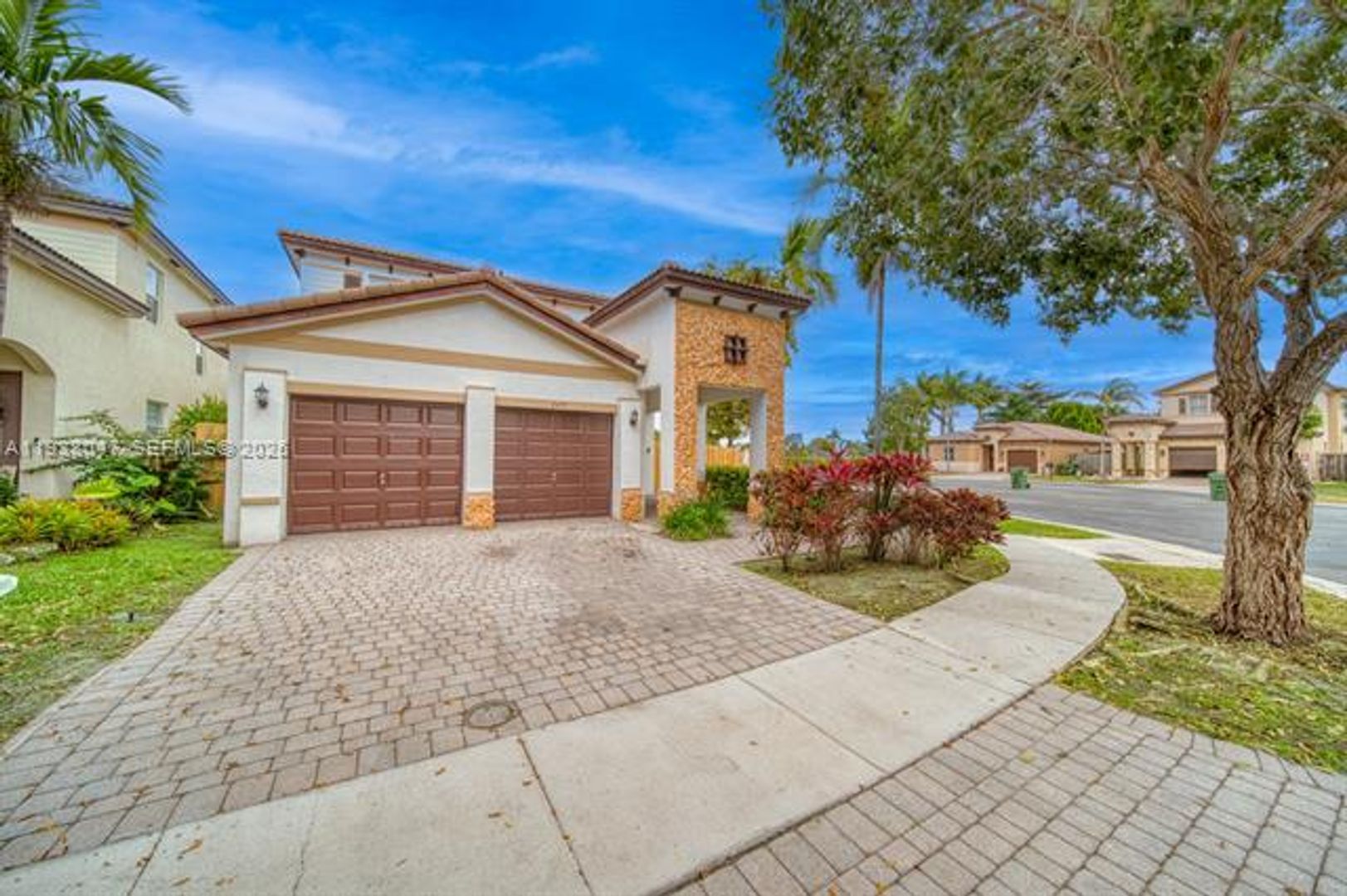 HOMESTEAD House: 2479 NE 4th St #0