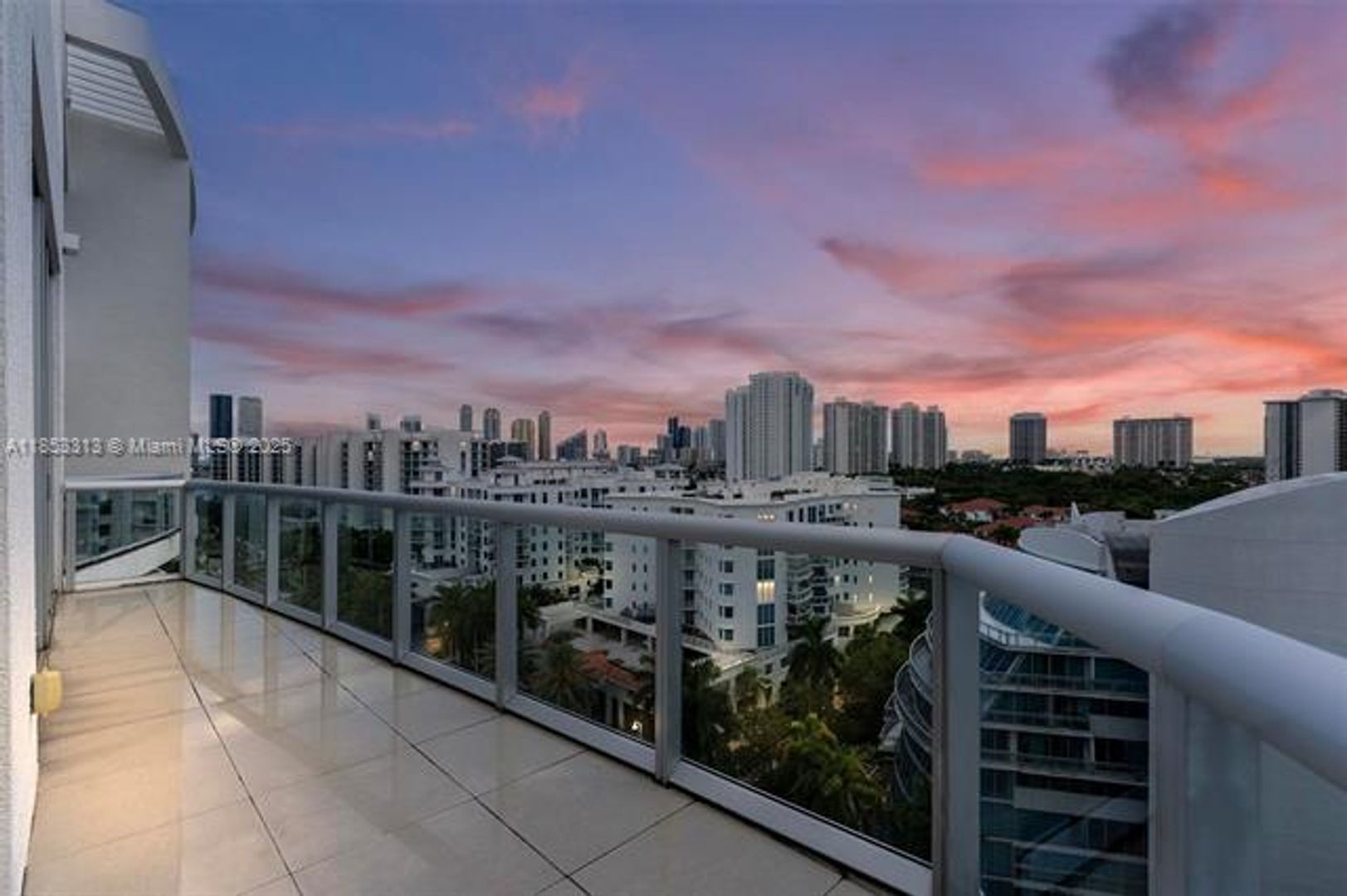 AVENTURA Apartment: 3131 NE 188th St unit 1-1212