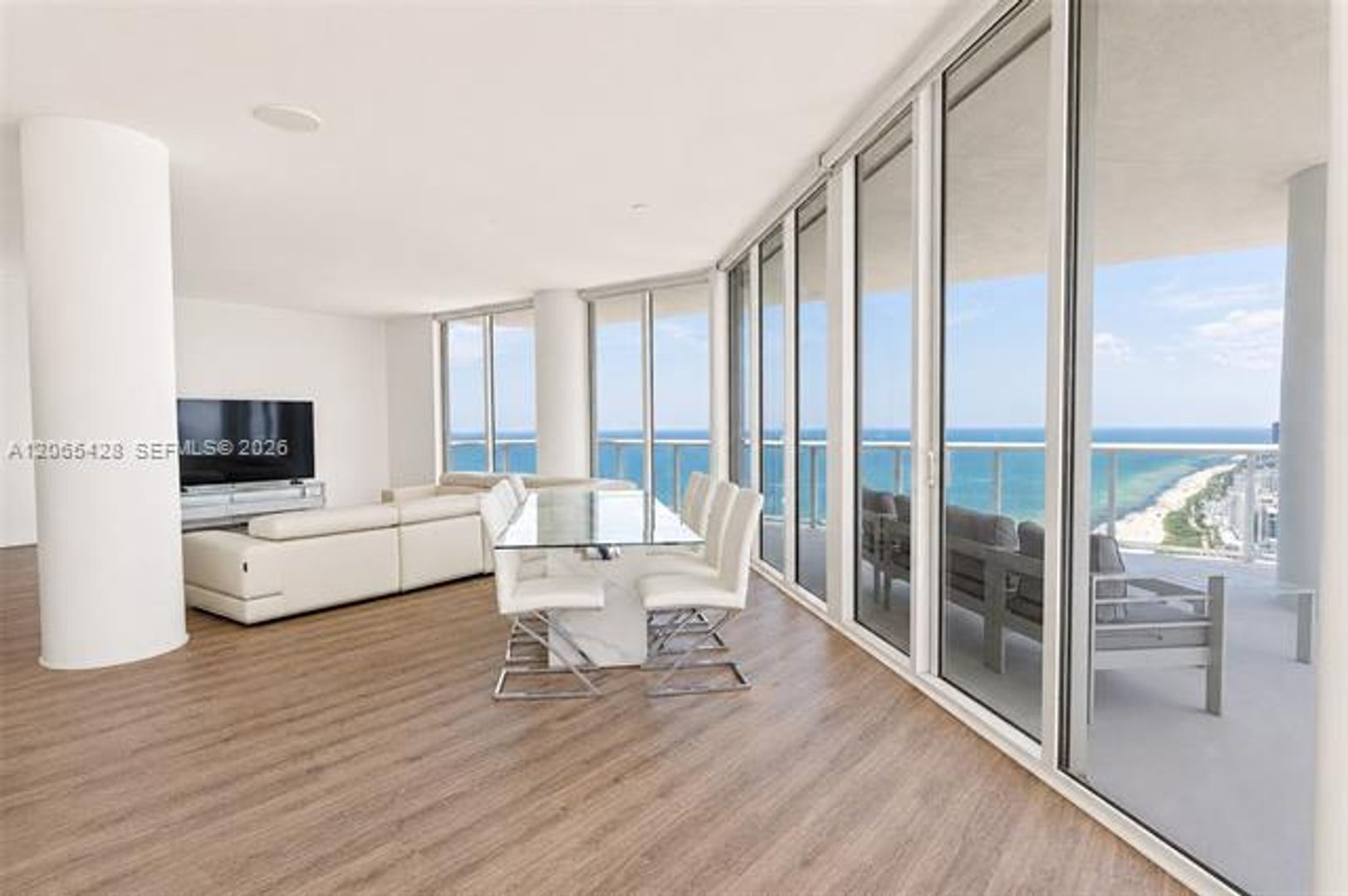 Miami Beach Condo: 6365 Collins Ave cu-TS-07