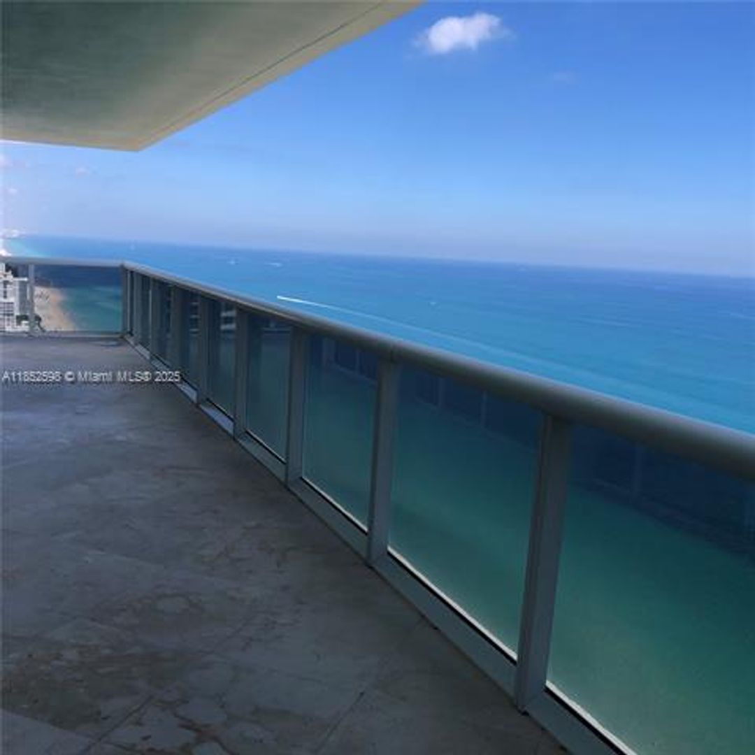 HALLANDALE BEACH Apartment: 1830 S Ocean Dr unit 4101