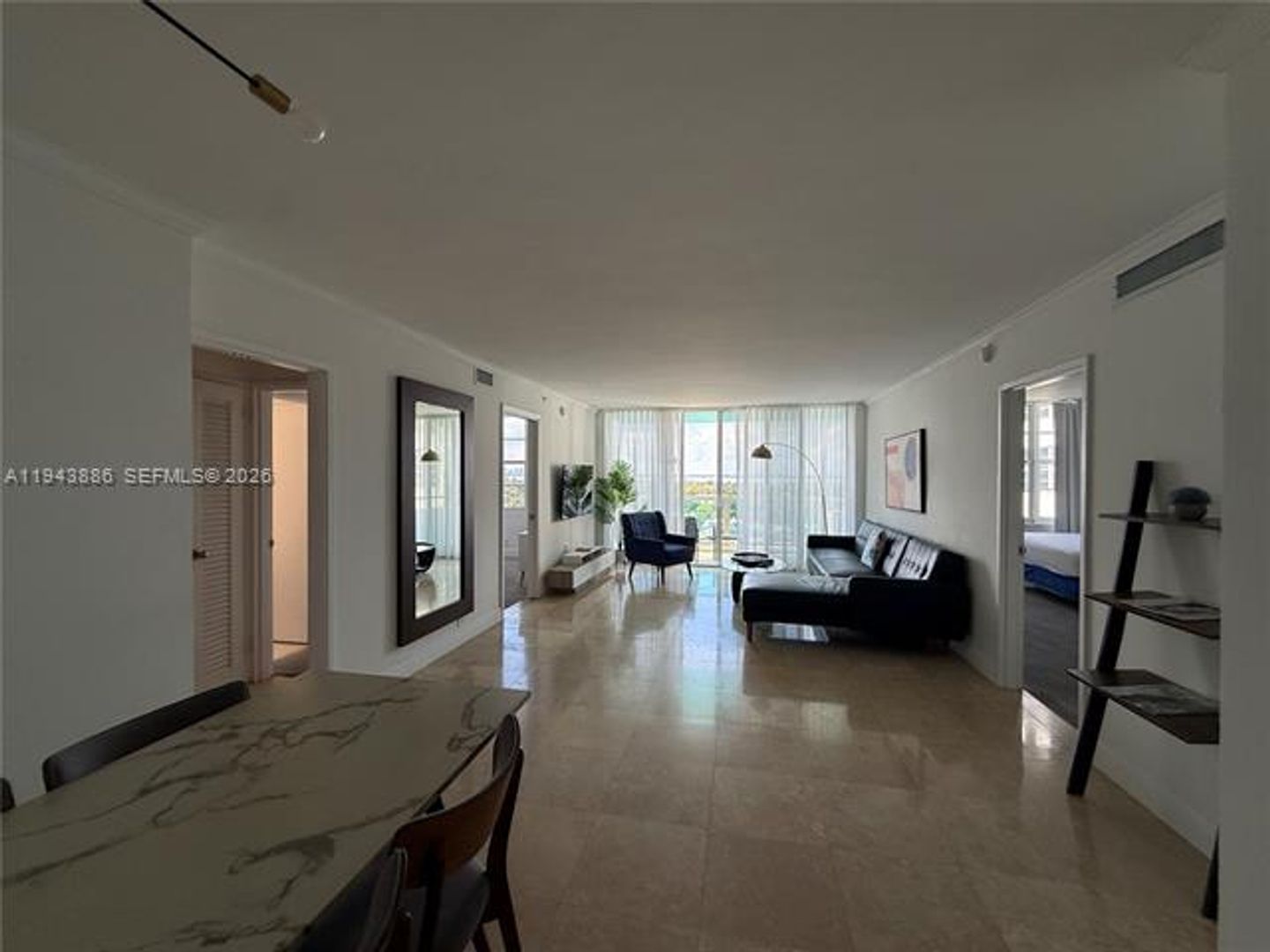 MIAMI BEACH Apartment: 5101 Collins Ave appt 12T