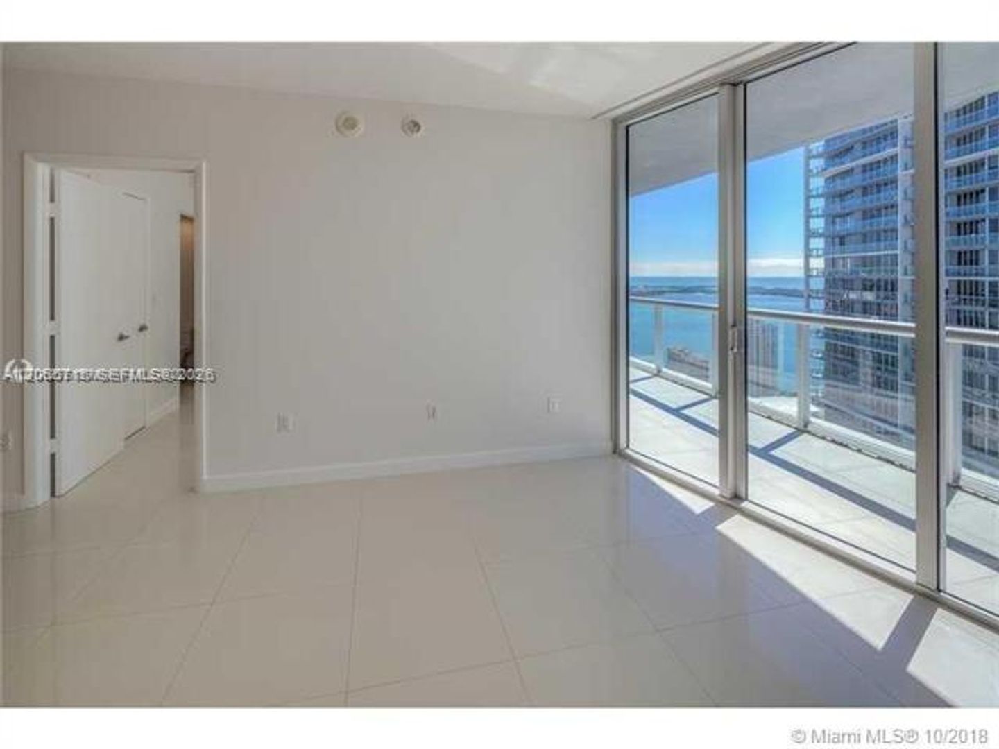 Miami Condo: 475 Brickell Ave cu-2511