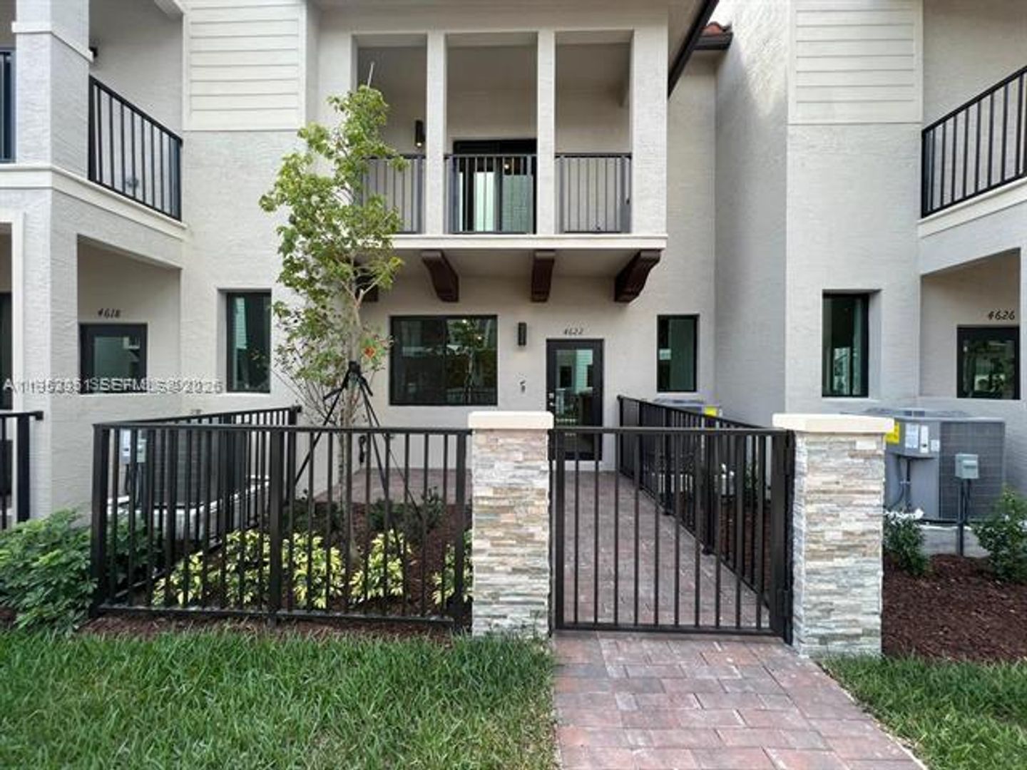 DORAL Townhome: 4622 NW 83rd Path th 4622