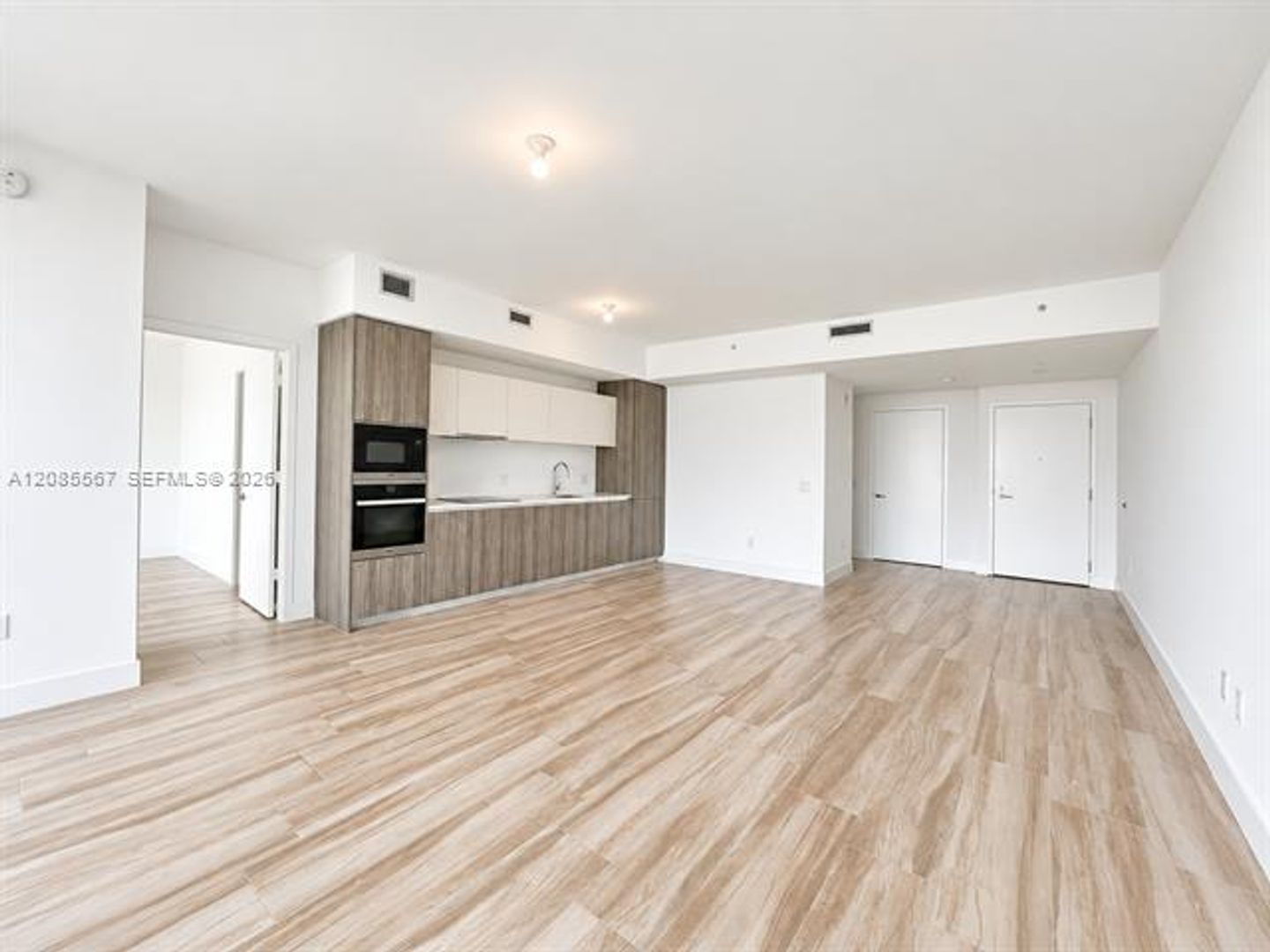 Miami Condo: 2900 NE 7th Ave cu-1104