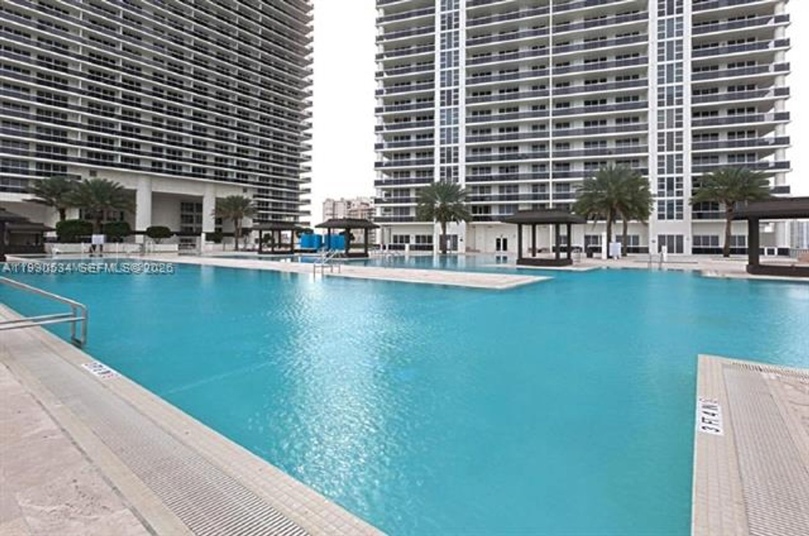 HALLANDALE BEACH Apartment: 1830 S Ocean Drive unit 4608