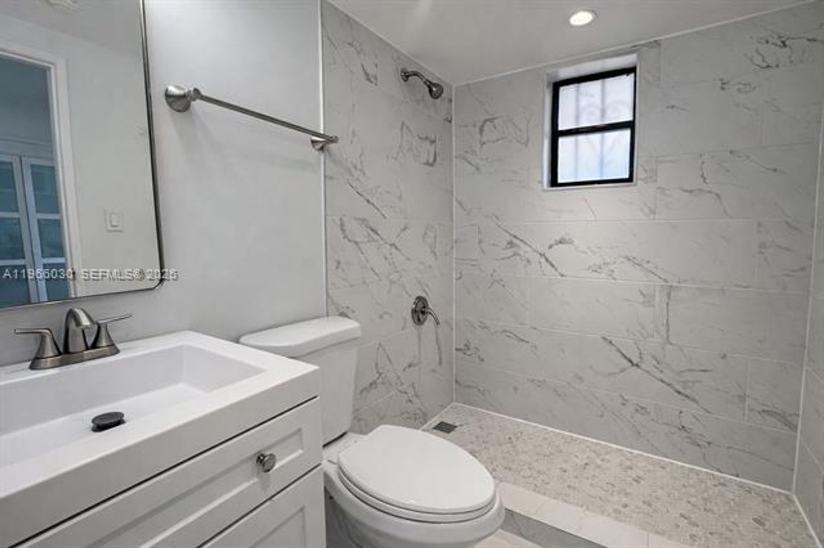 Sweetwater Townhome: 550 SW 115th Ave th 310F