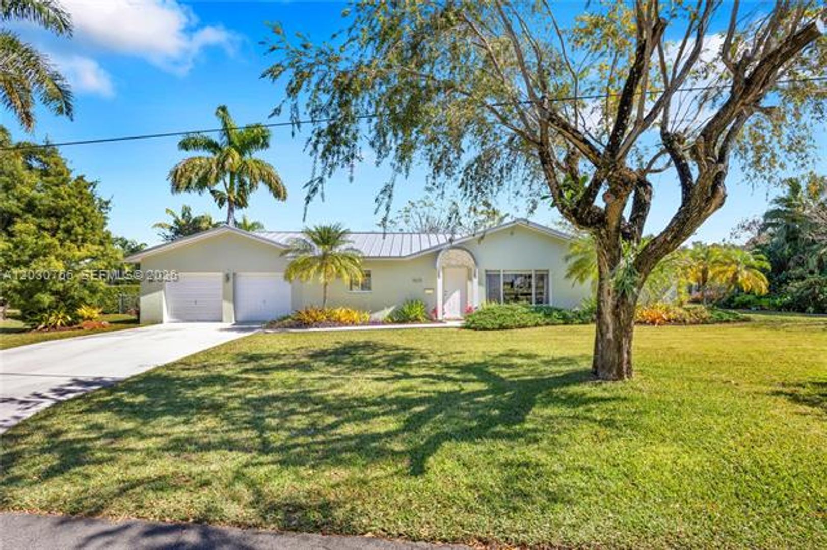 Pinecrest House: 11625 SW 70th Ave