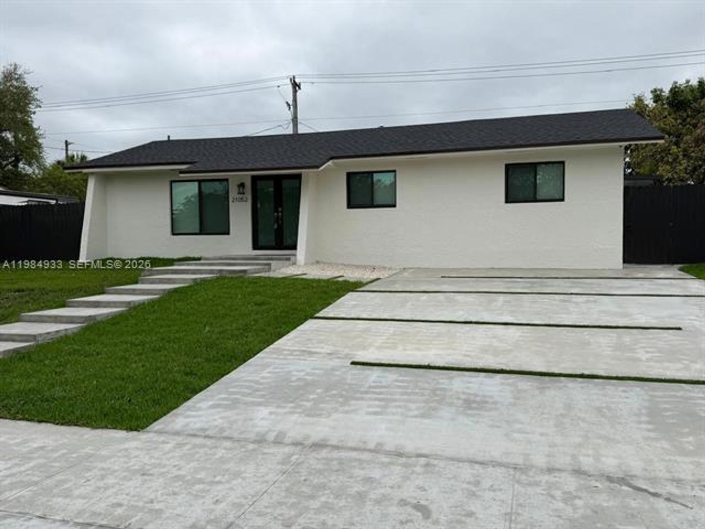 CUTLER BAY House: 21052 SW 97th Pl