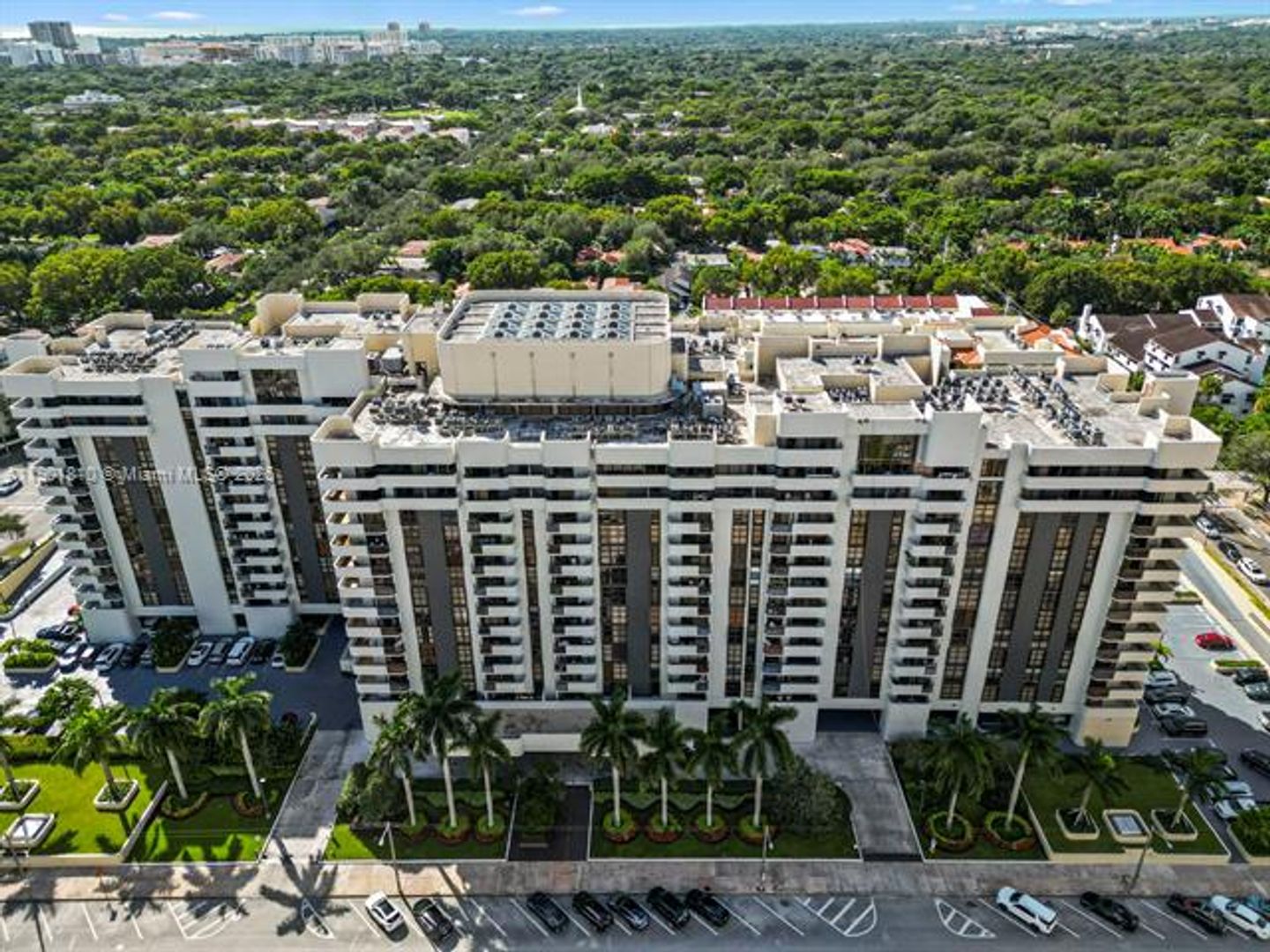 CORAL GABLES Apartment: 600 Biltmore Way unit 902