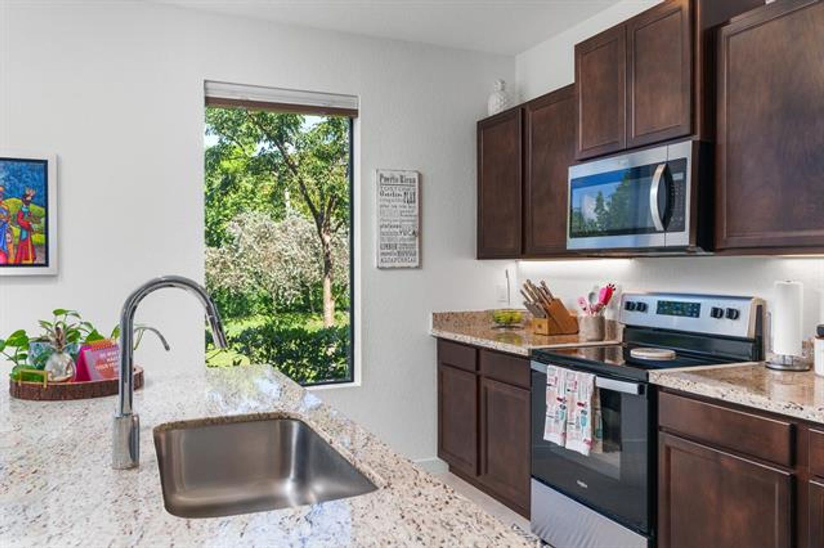Fort Lauderdale Townhome: 527 NW 17th St th 527