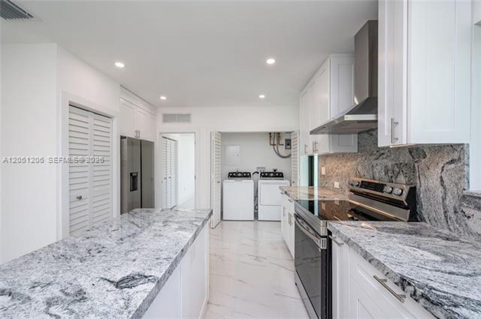 North Bay Village House: 1621 S Treasure Dr # 1621