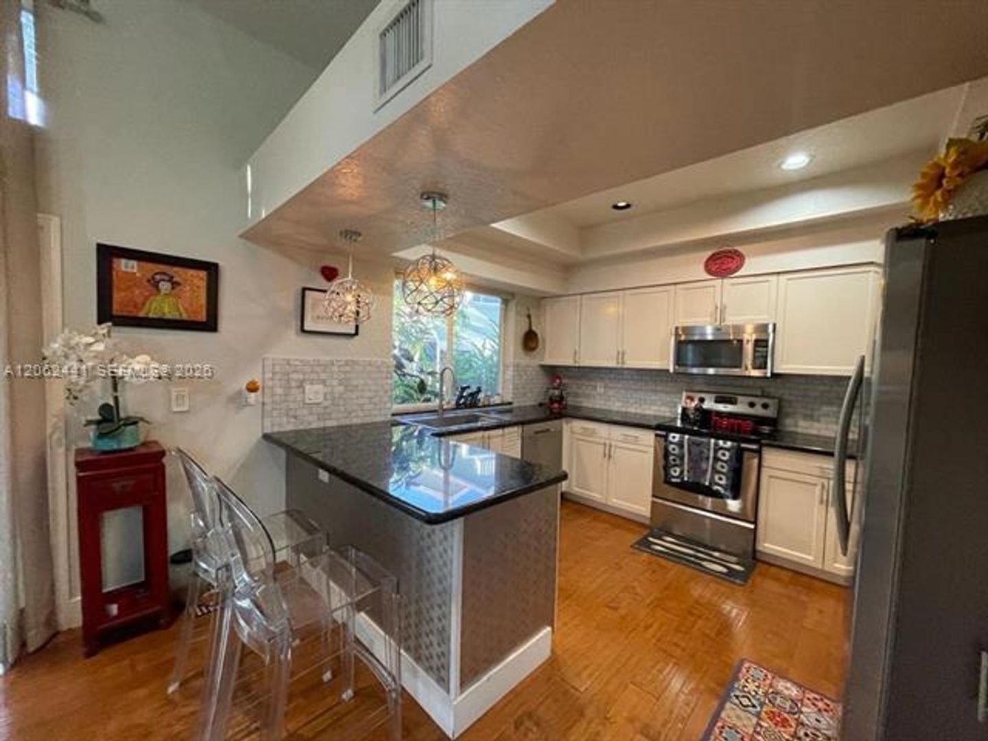 Plantation House: 10157 NW 4th St # 10157