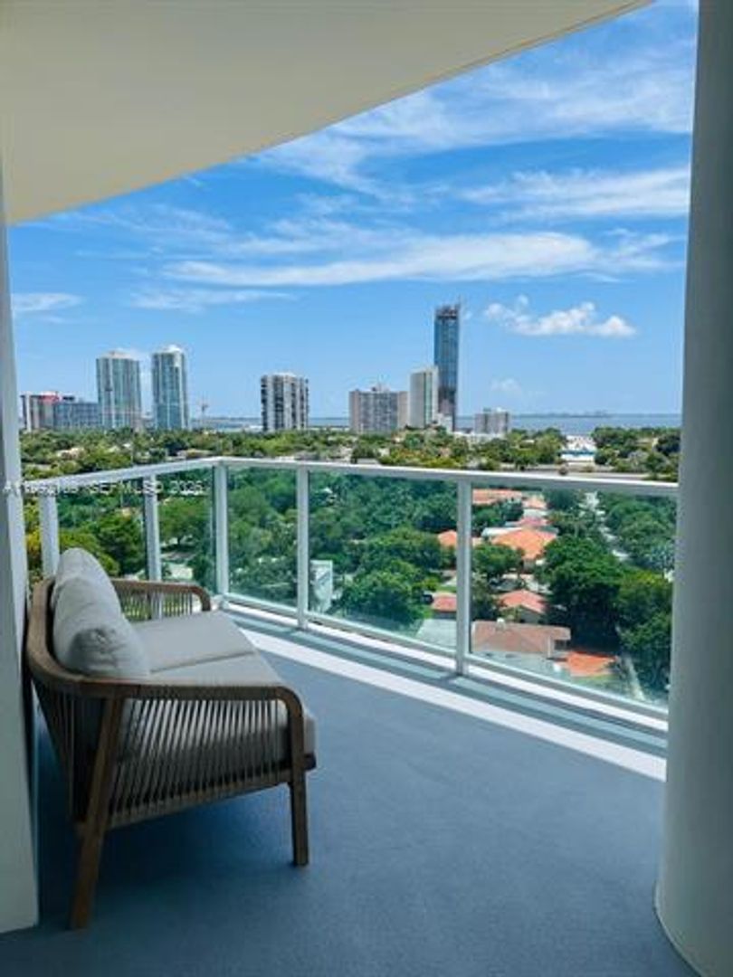 MIAMI Apartment: 2525 SW 3rd Ave # 1001