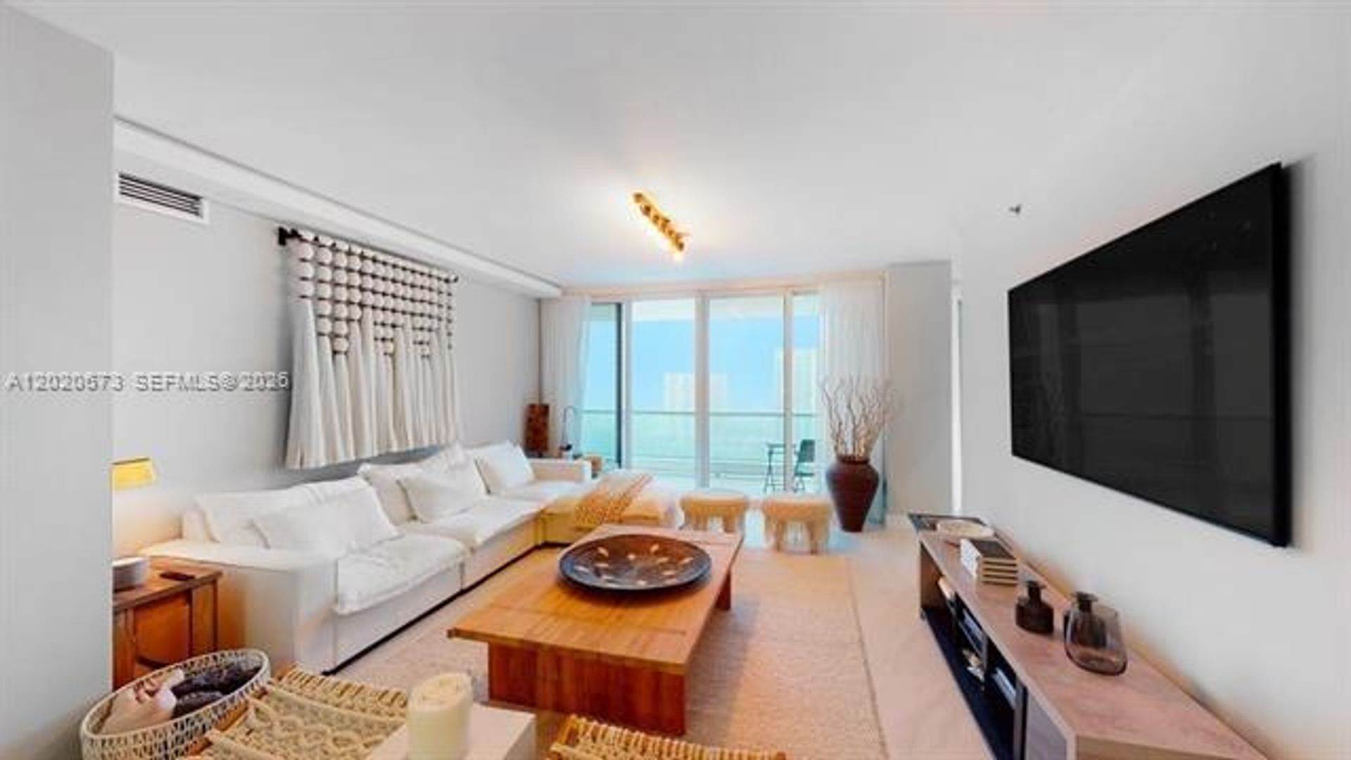 Aventura Condo: 7000 Island Blvd # 1808