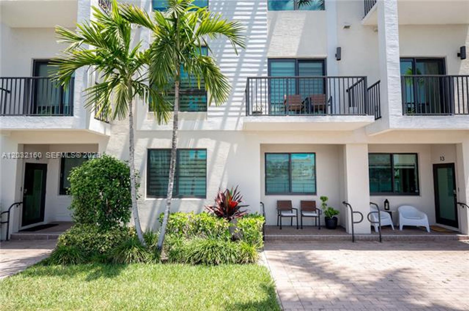 Doral Condo: 4640 NW 84th Ave # 12