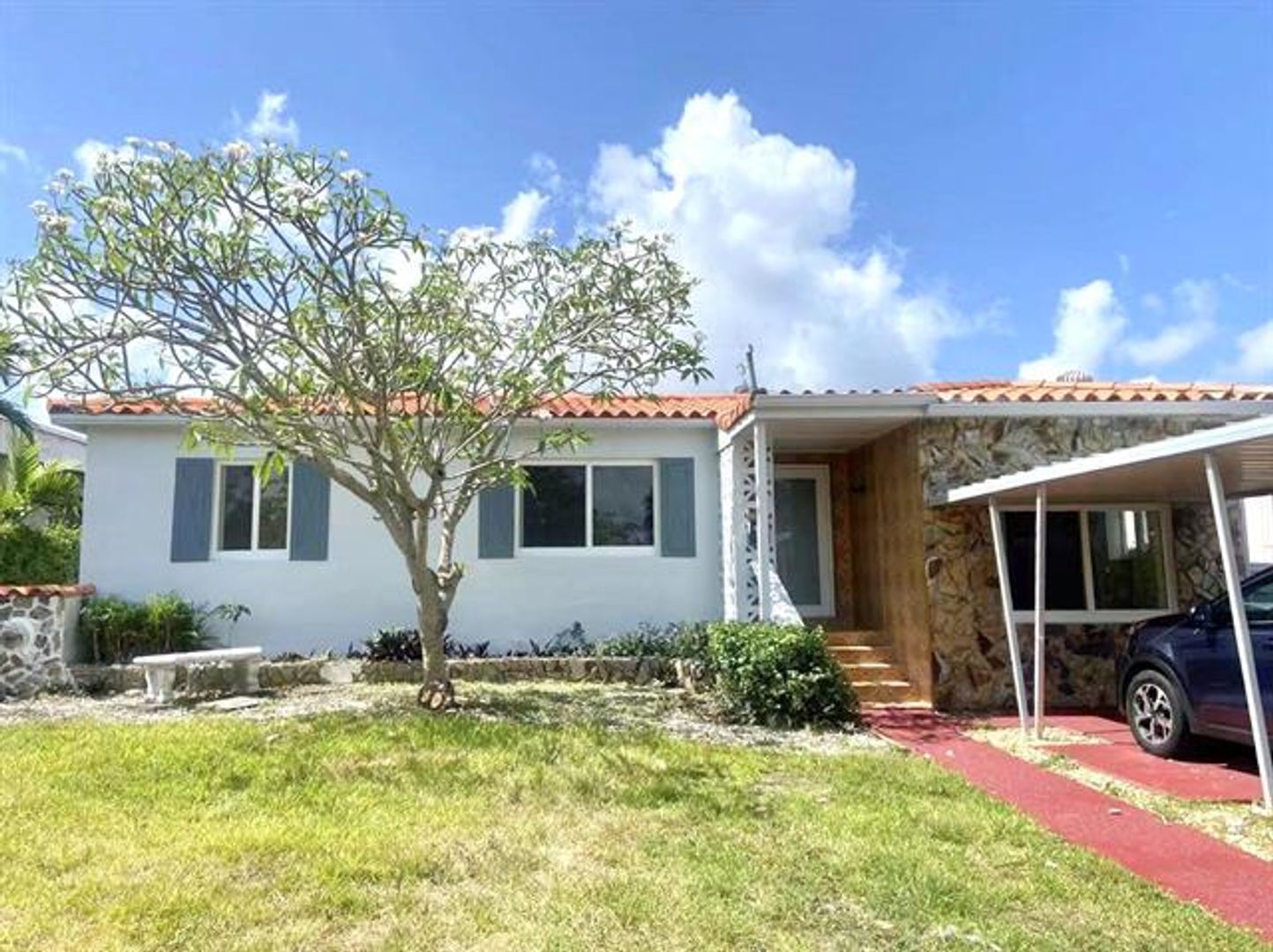Miami House: 3520 SW 20th St