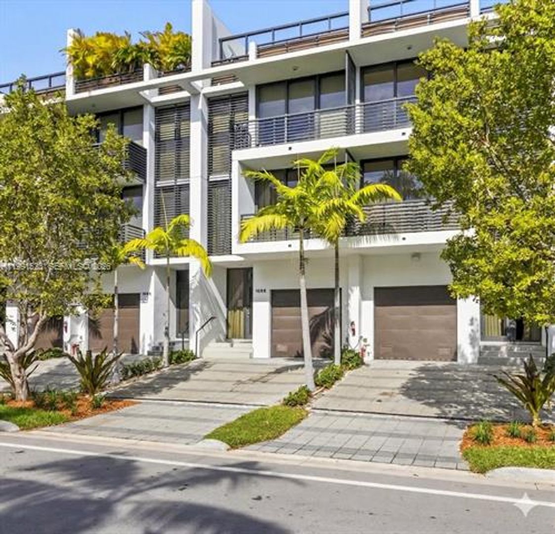 Bay Harbor Islands Townhome: 1055 99th St th 1055