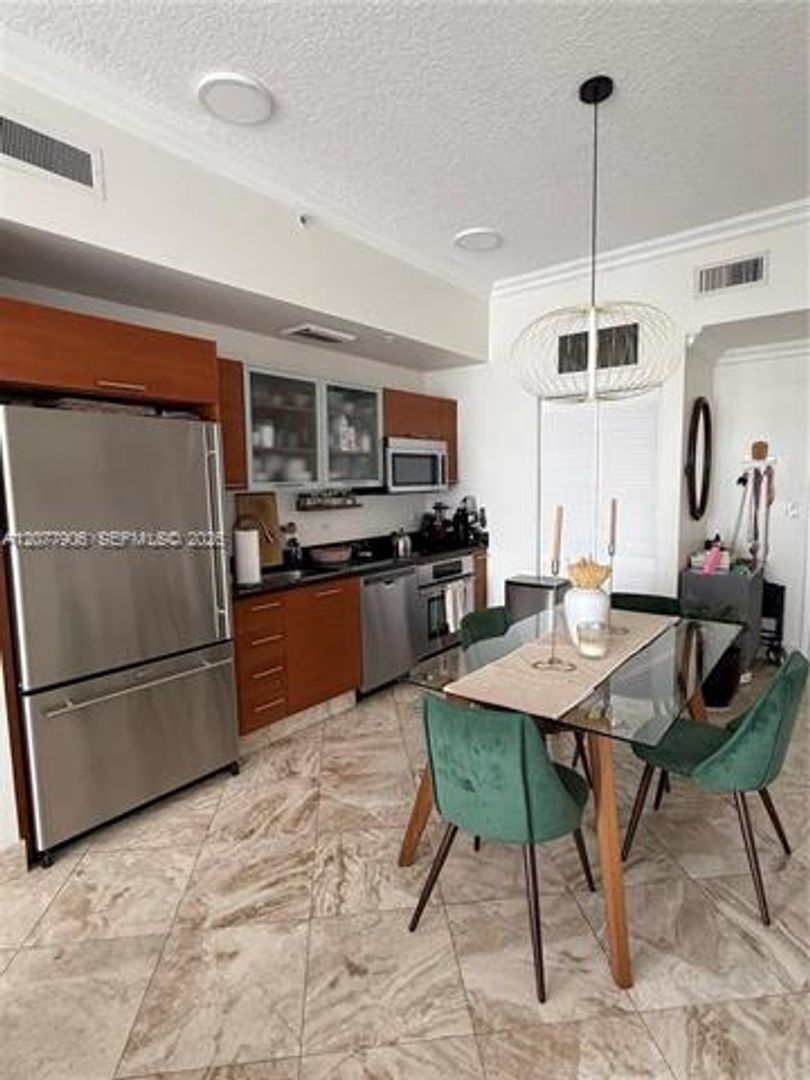 Miami Condo: 3470 E Coast Ave cu-H1206