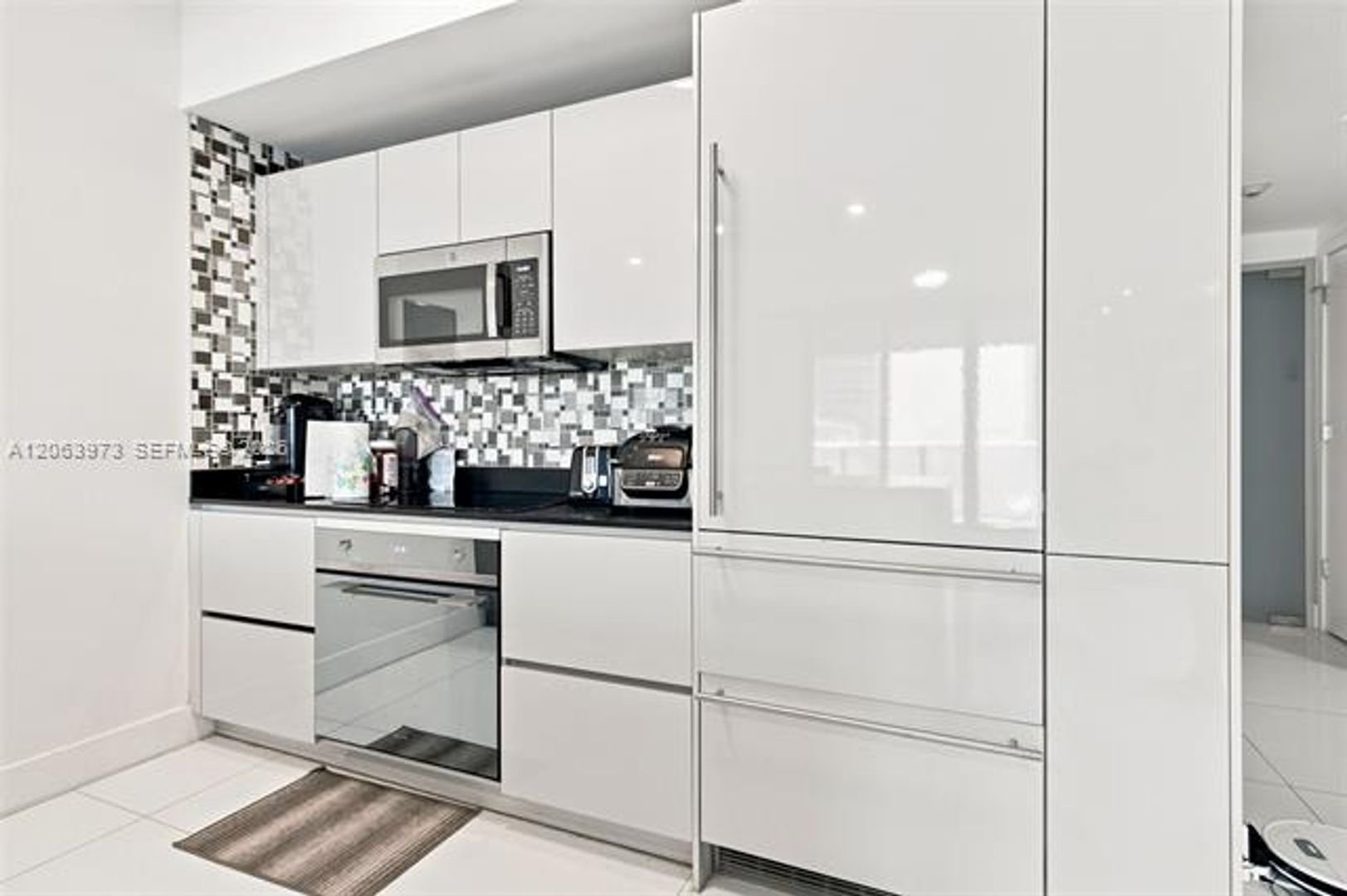Miami Condo: 1010 Brickell Ave cu-2403