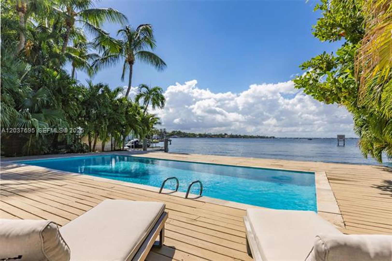 Miami Beach House: 8220 Hawthorne Ave