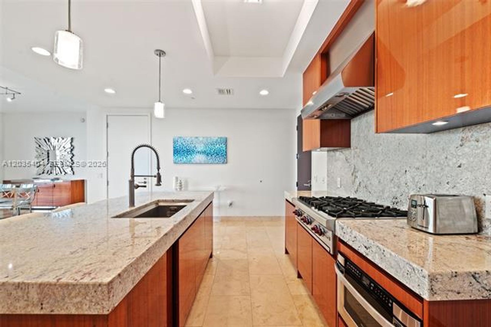 Bal Harbour Condo: 9705 Collins Ave cu-605N