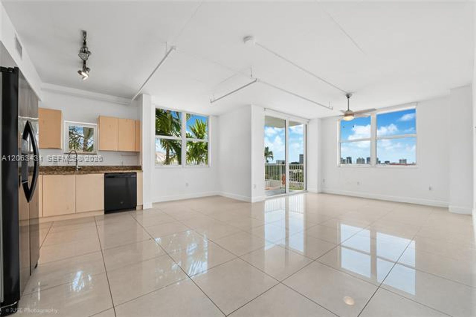 Miami Condo: 3180 SW 22nd Ter cu-601